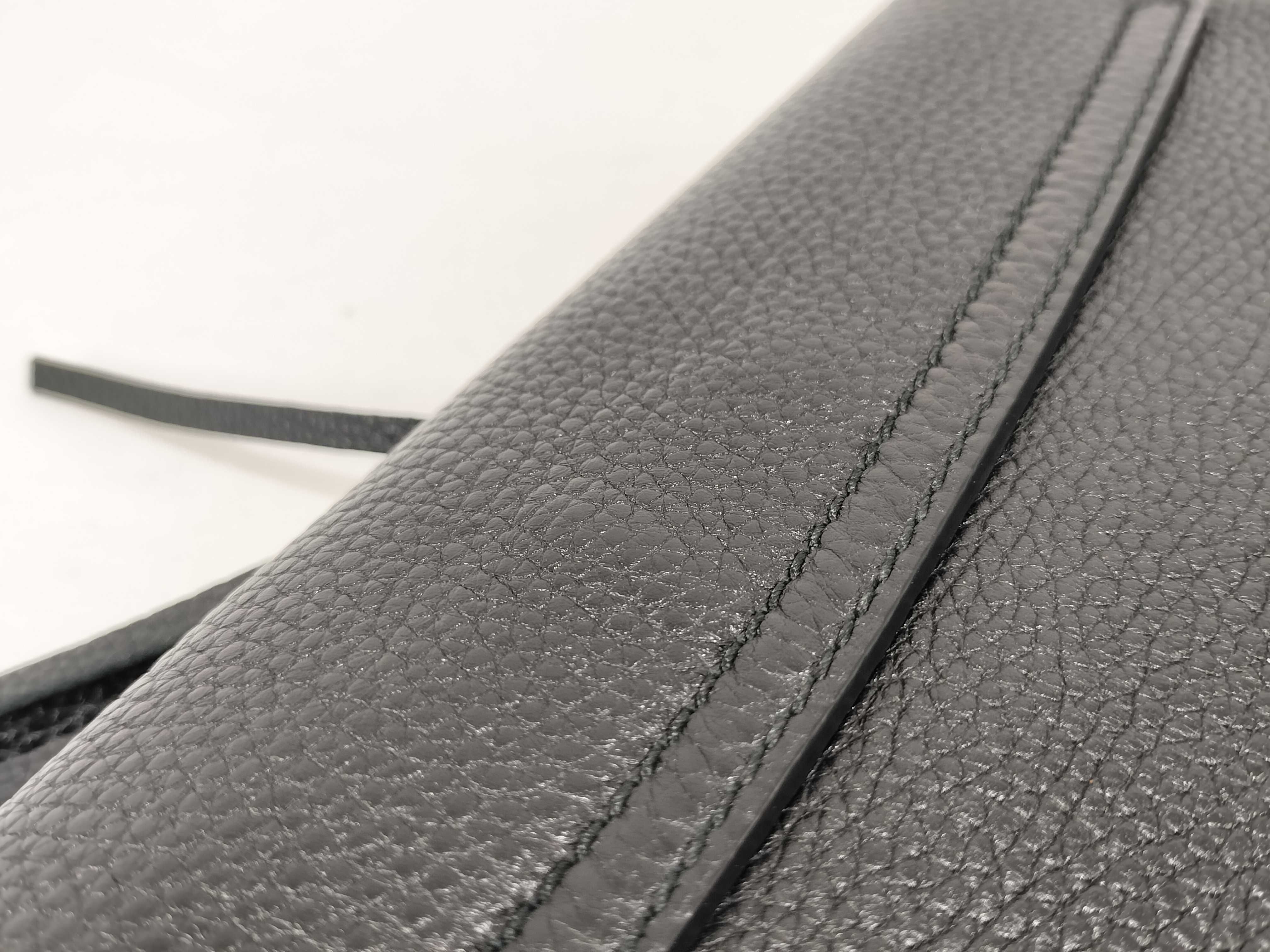 Soho Leather Chain Shoulder Bag, Black, 536224 (Outlet) — view 15