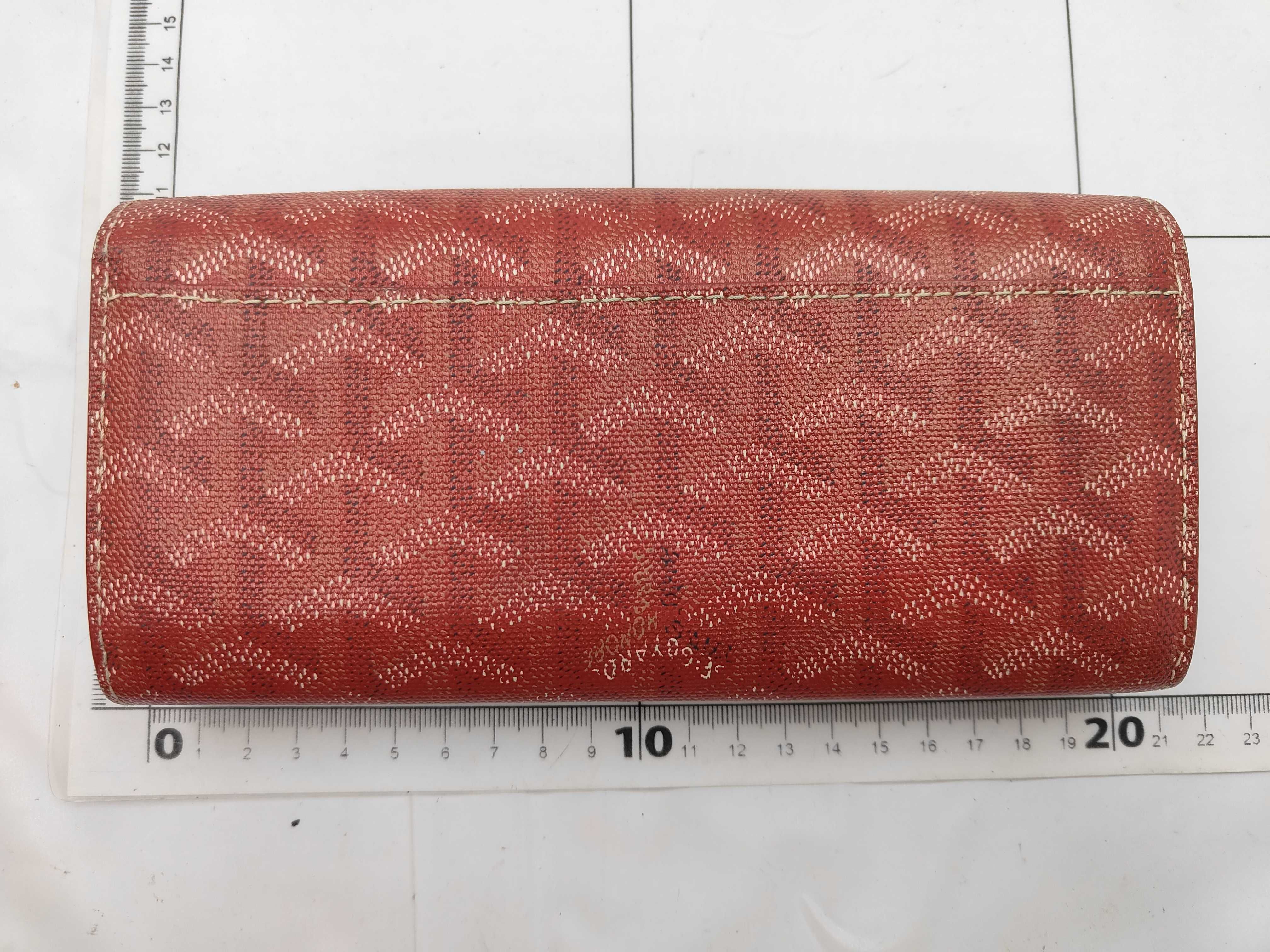 long wallet — view 2
