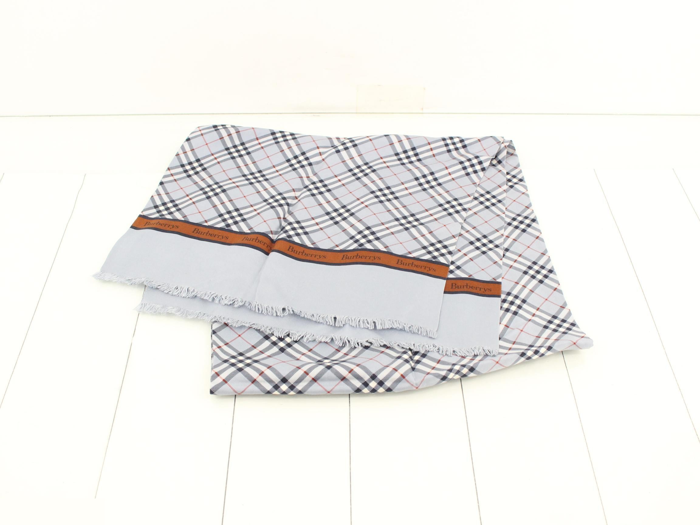 Other lines: Small items, accessories, scarves, checkered patterns — view 2