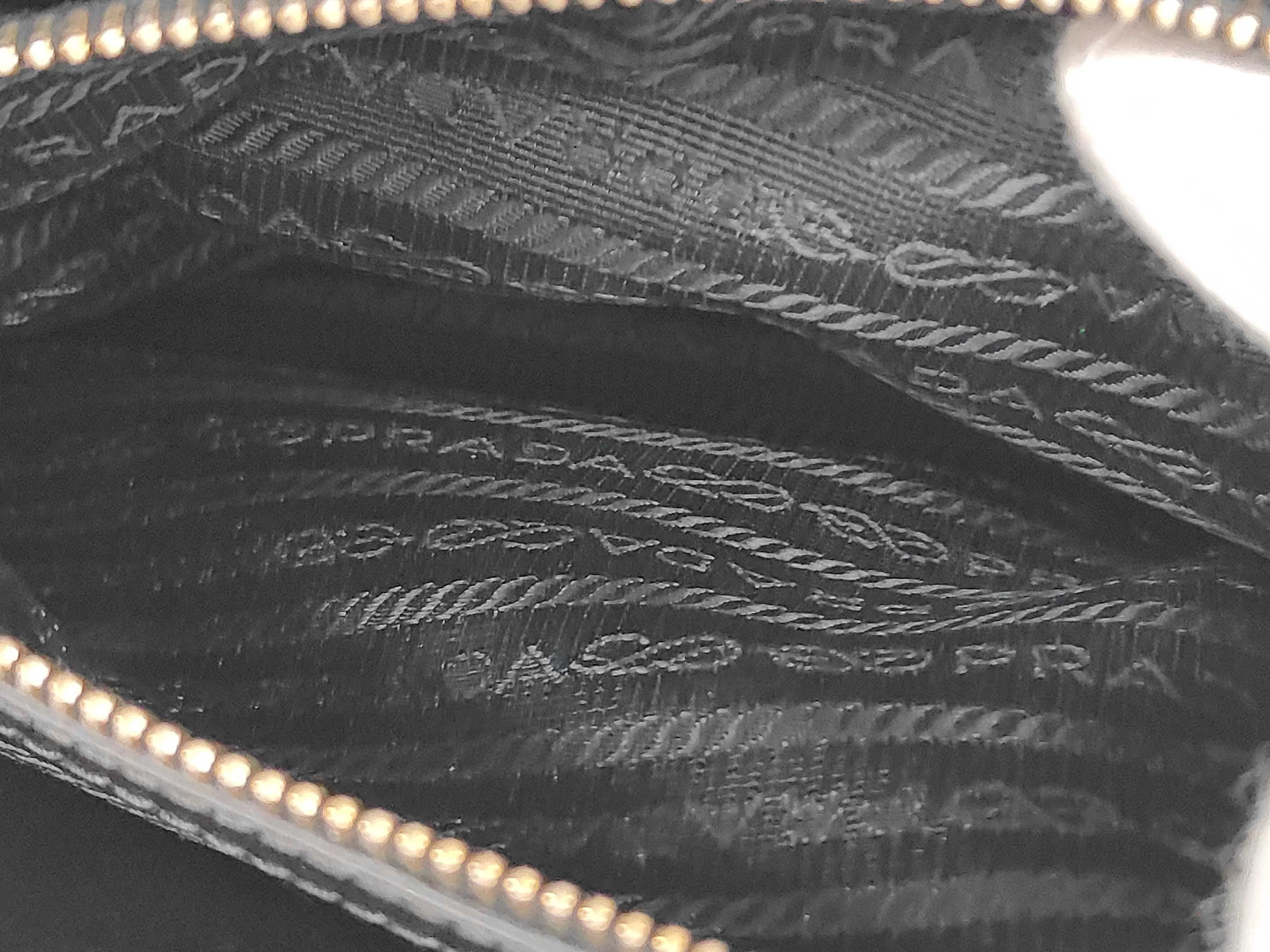 Saffiano Dome-shaped Handbag Black Handbag — view 11
