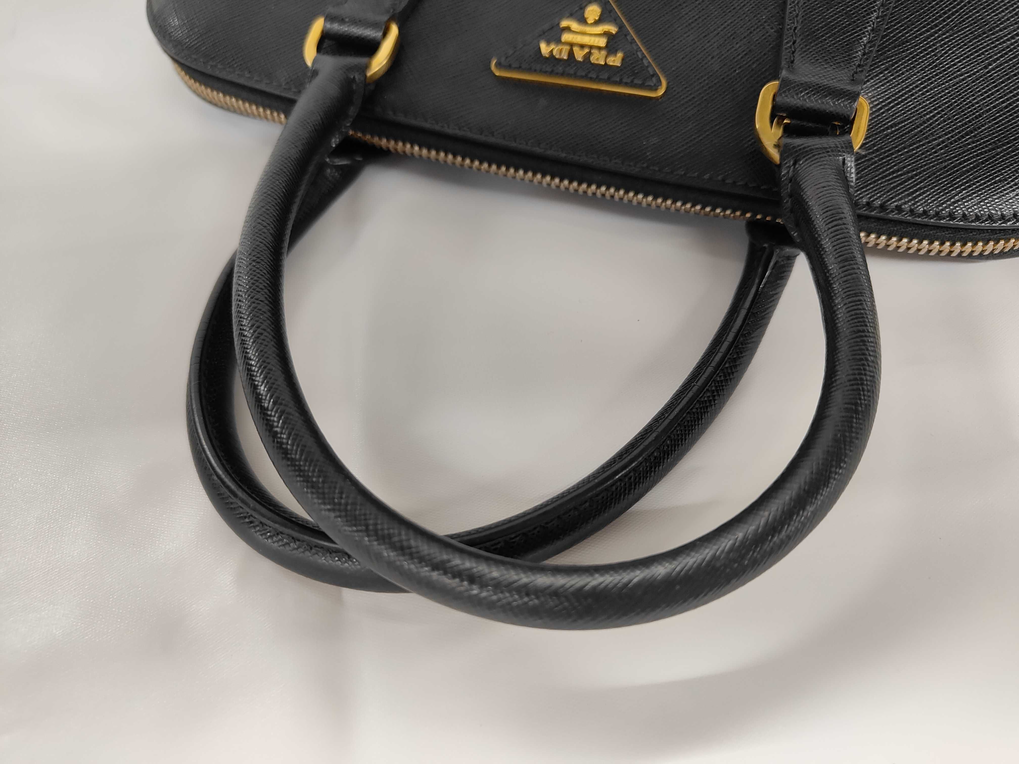 Saffiano Dome-shaped Handbag Black Handbag — view 3