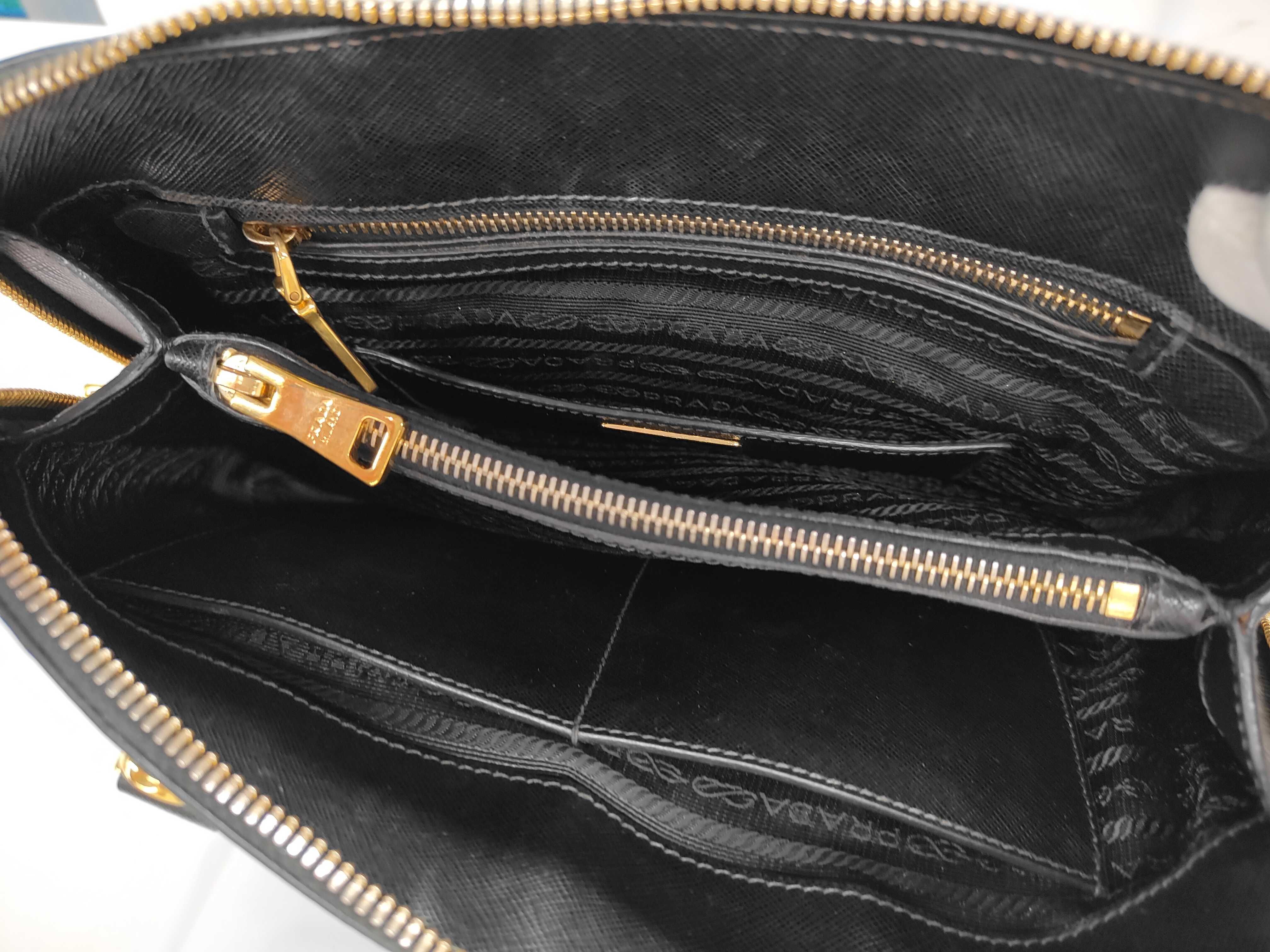 Saffiano Dome-shaped Handbag Black Handbag — view 10