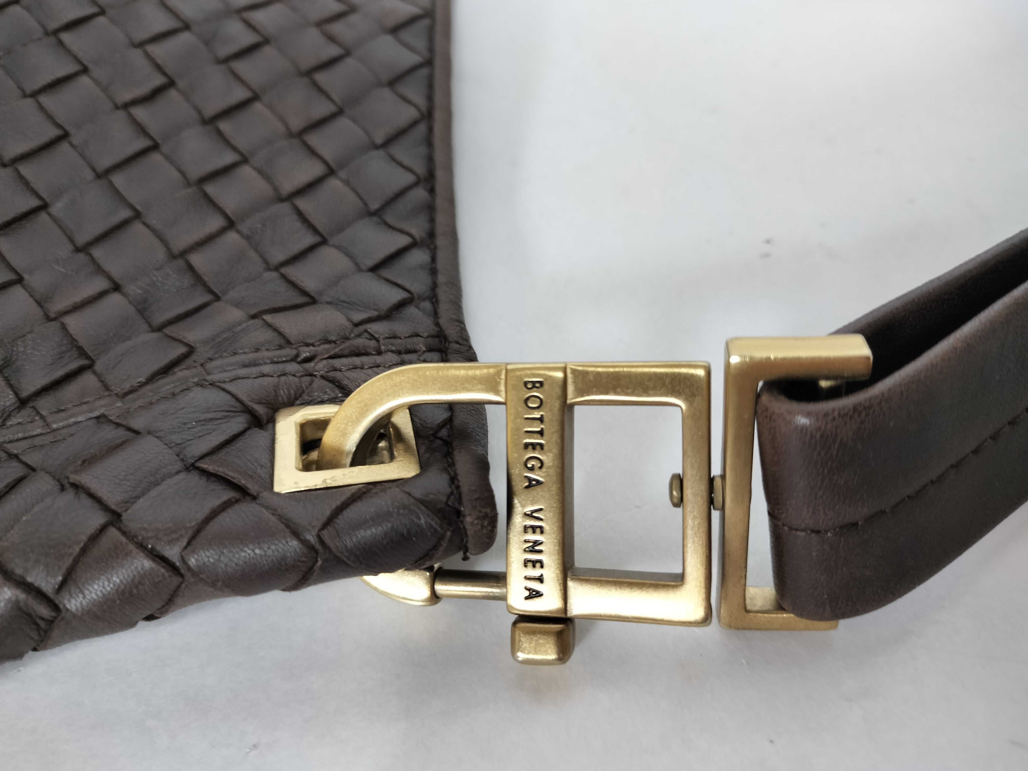 Intrecciato Leather Shoulder Bag — view 5