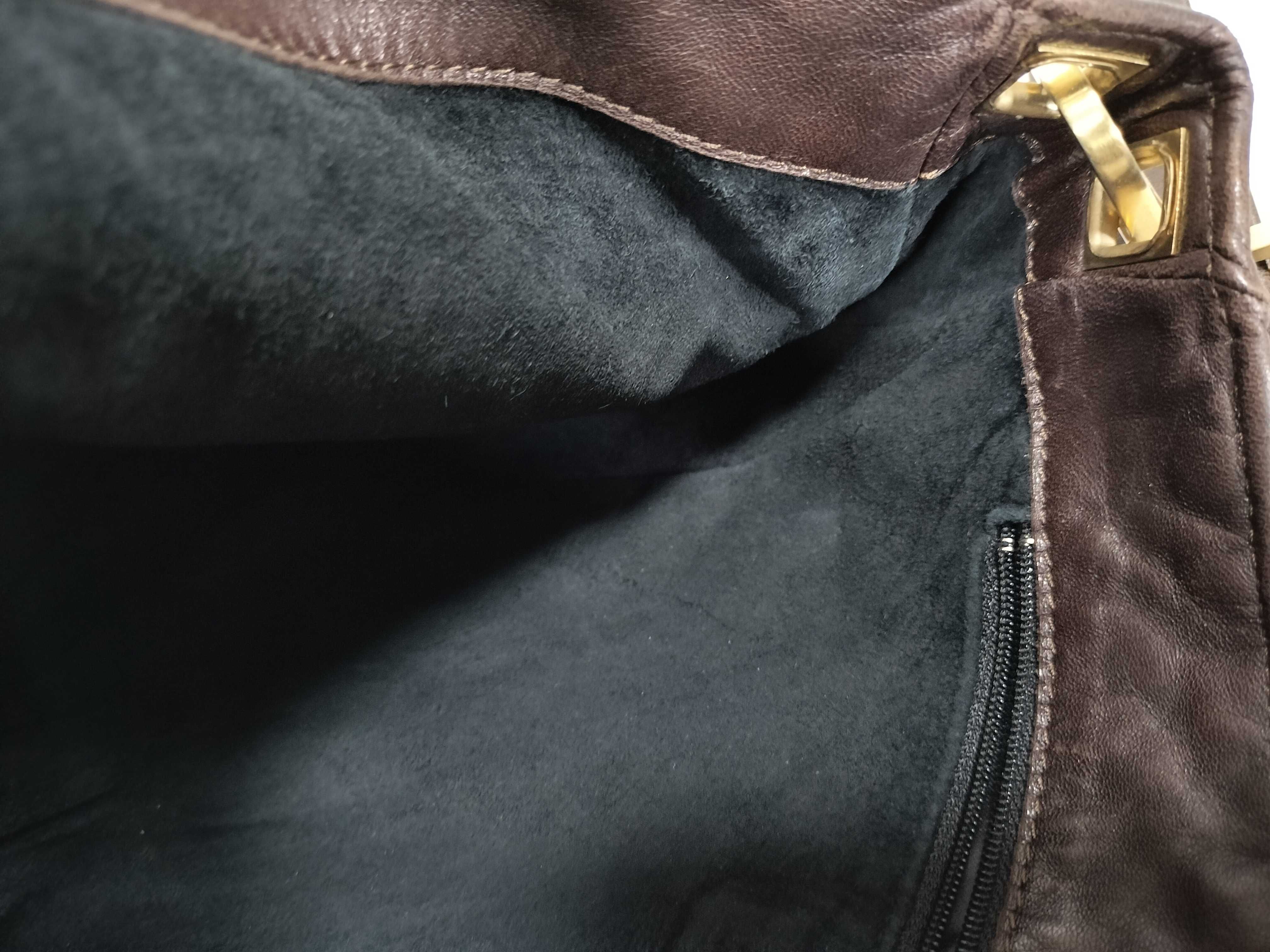 Intrecciato Leather Shoulder Bag — view 9