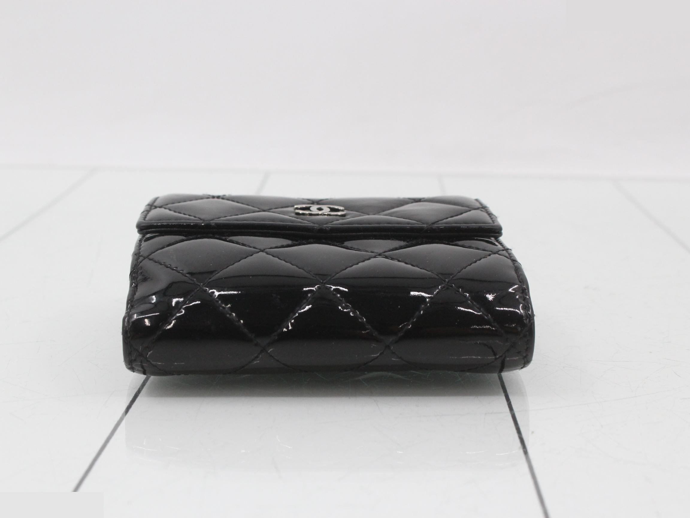 Matelassé (bags) and wallets — view 3
