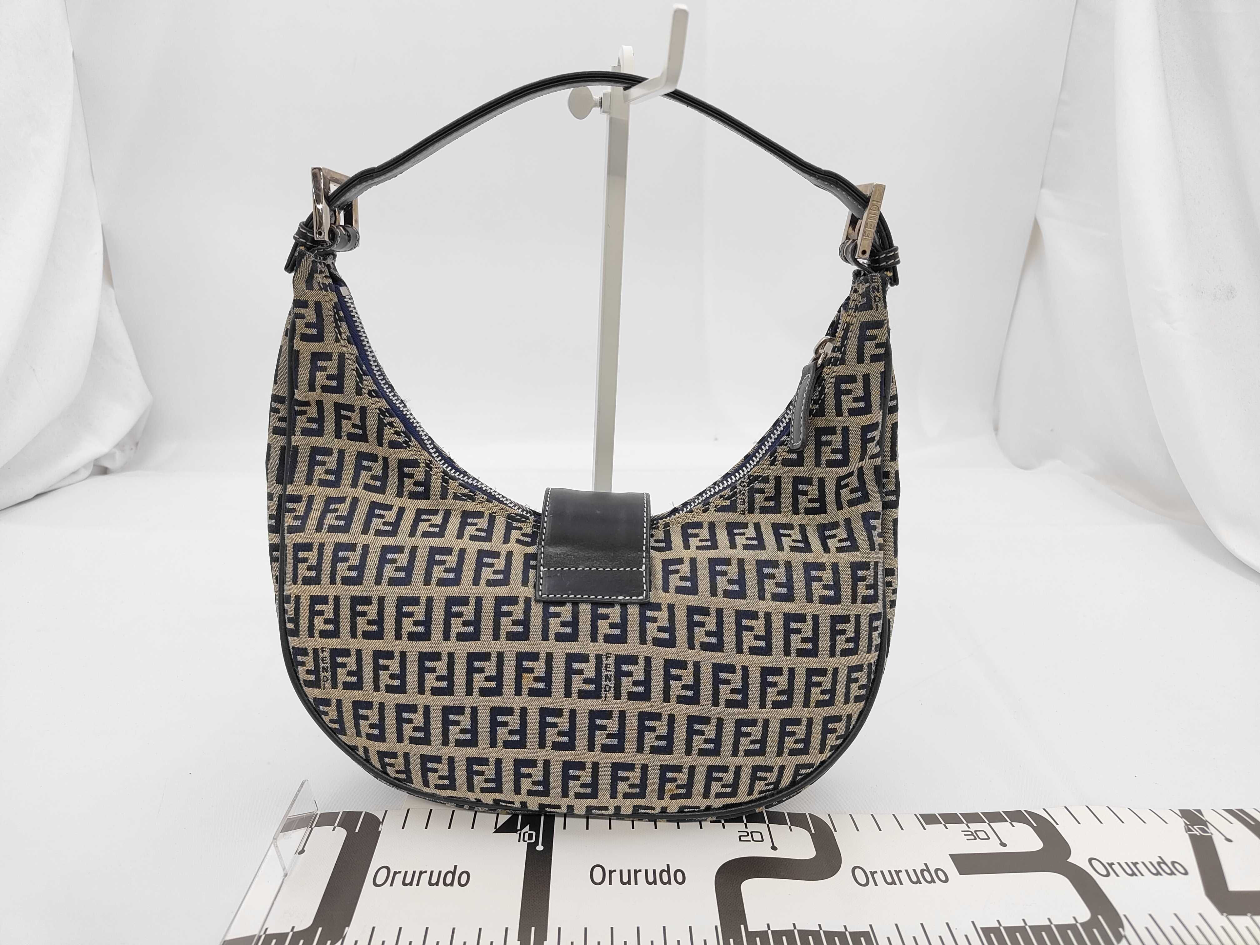 Zucchino Shoulder Bag — view 2