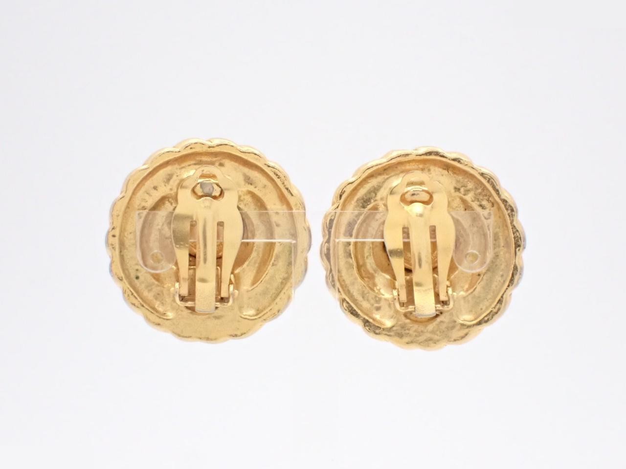 gold earrings — view 2