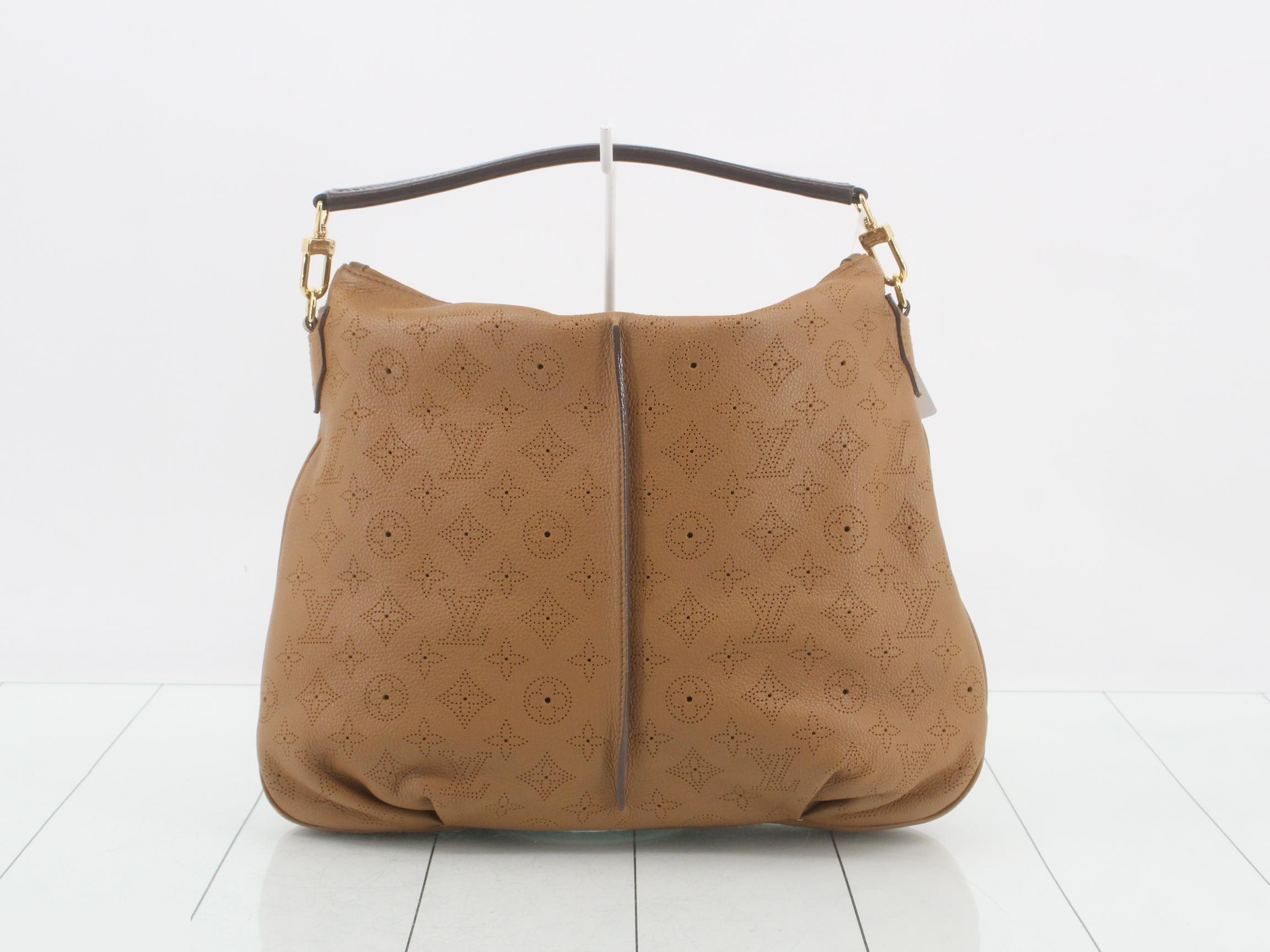 Monogram M94212 Mahina Selene PM Leather Tote Bag — view 2