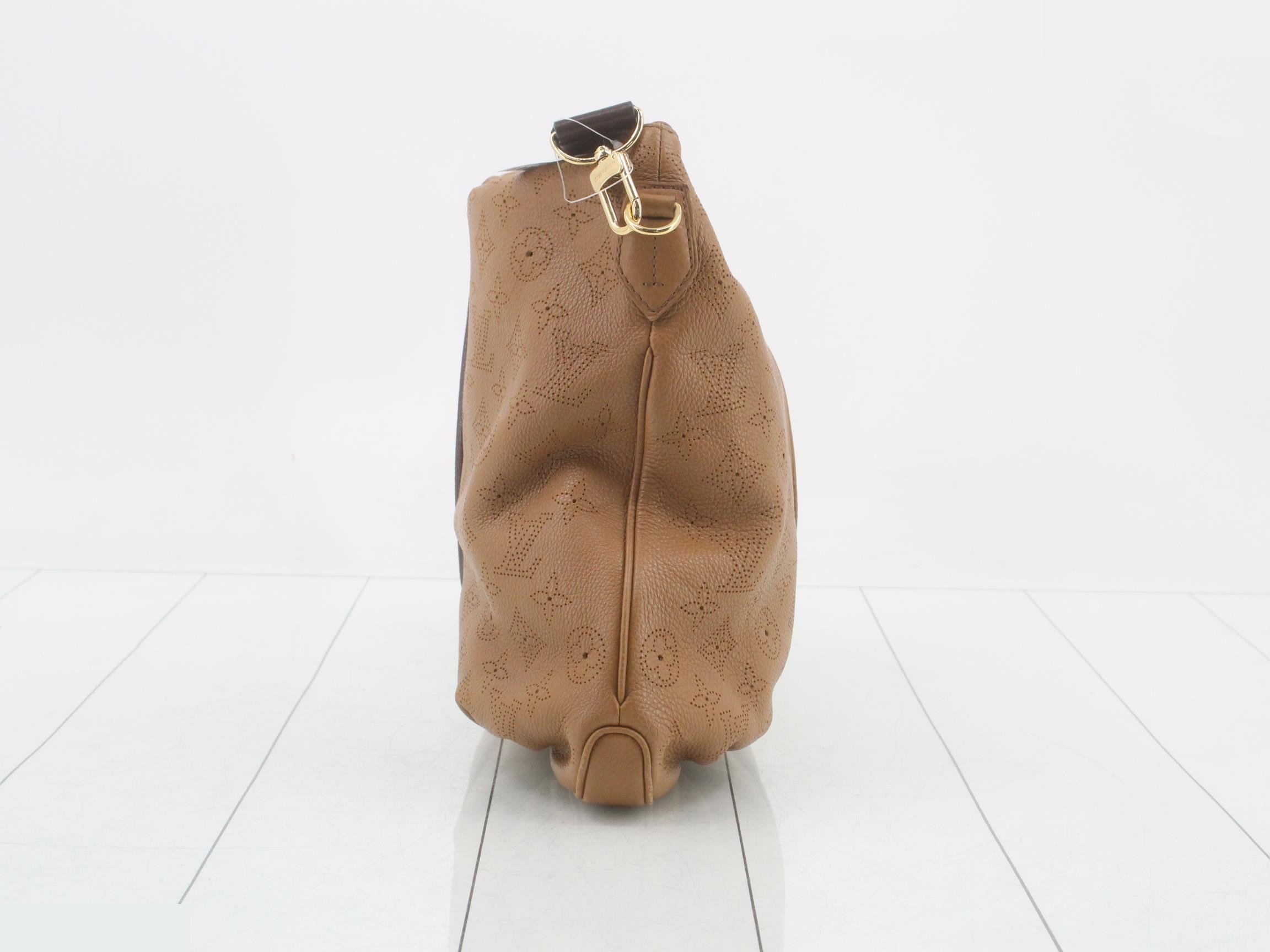Monogram M94212 Mahina Selene PM Leather Tote Bag — view 4