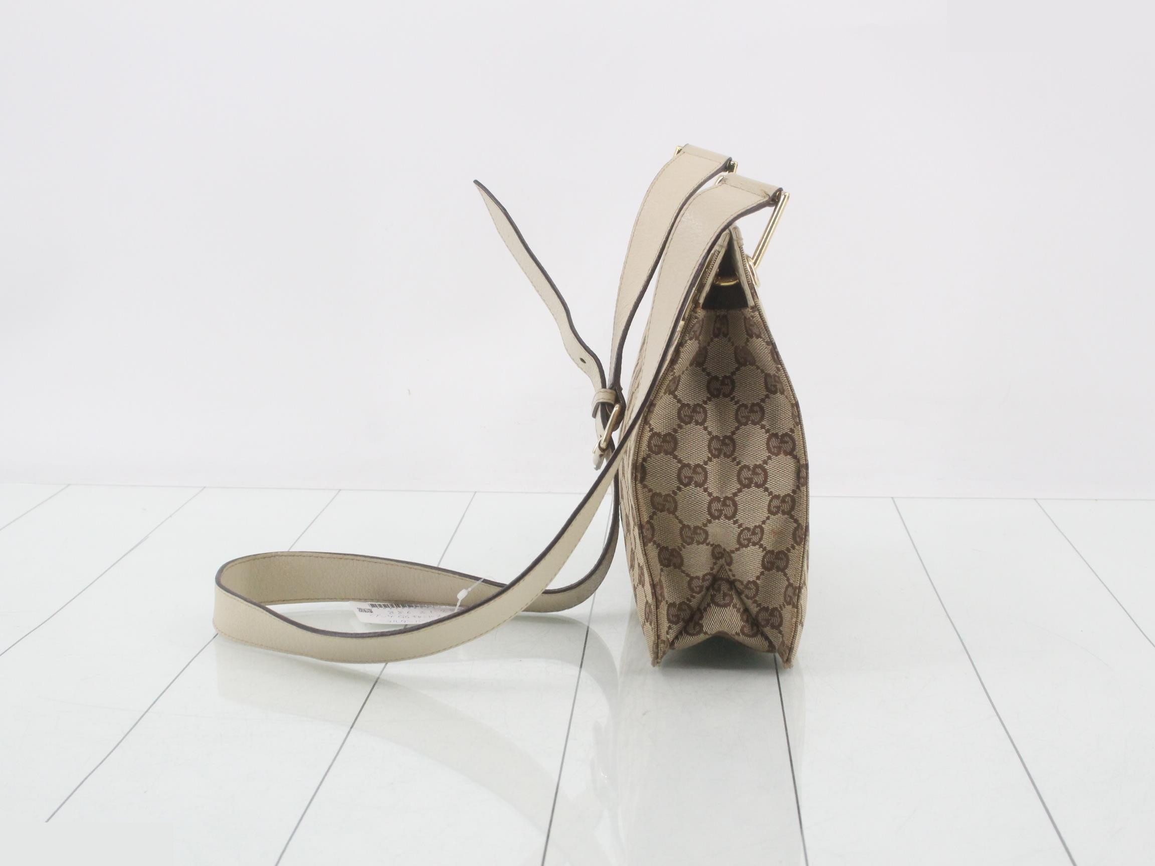 GG Canvas Shoulder Bag - 120841 — view 3