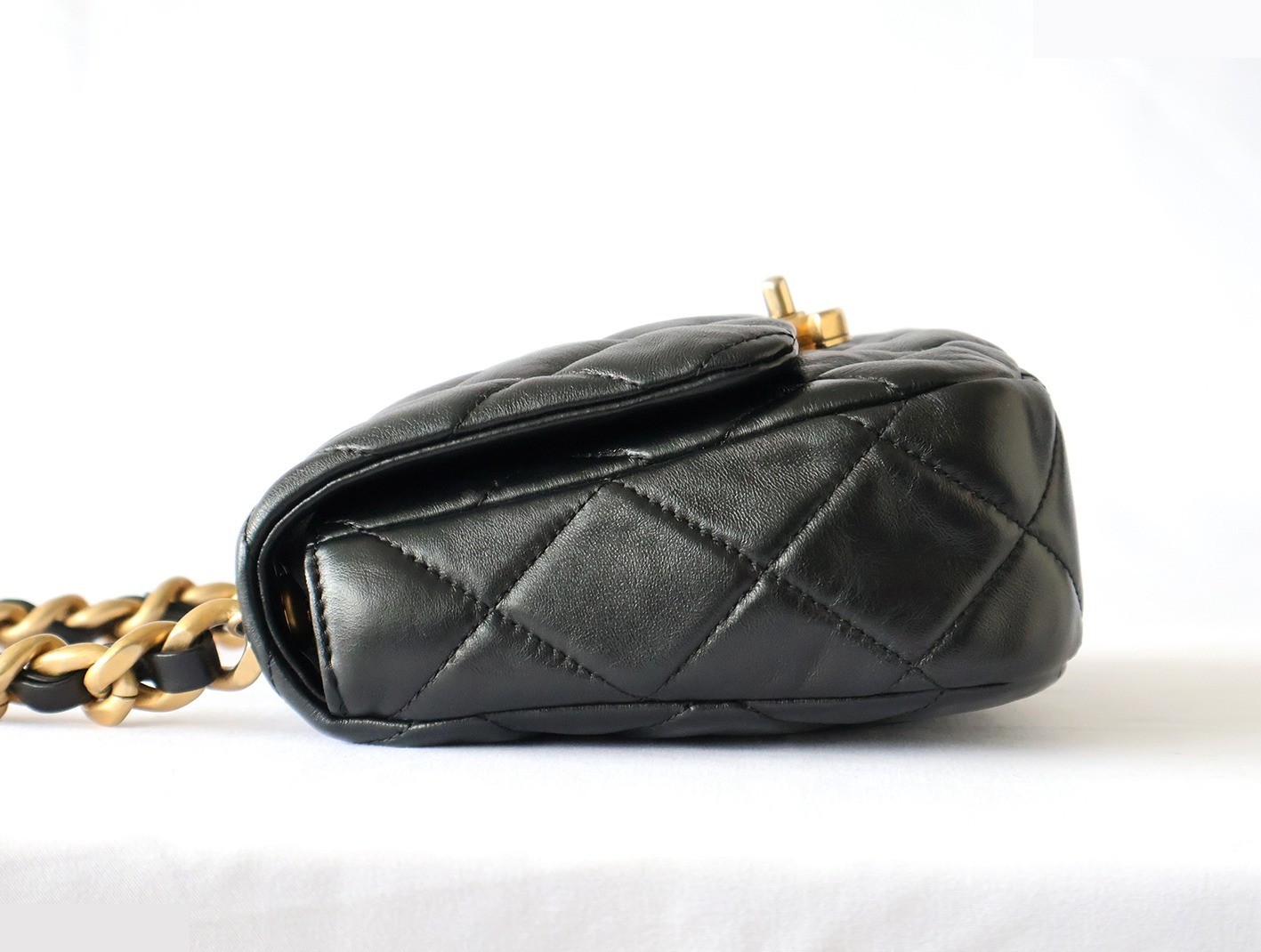 Matelassé Lambskin Chain Shoulder Bag, Black — view 7