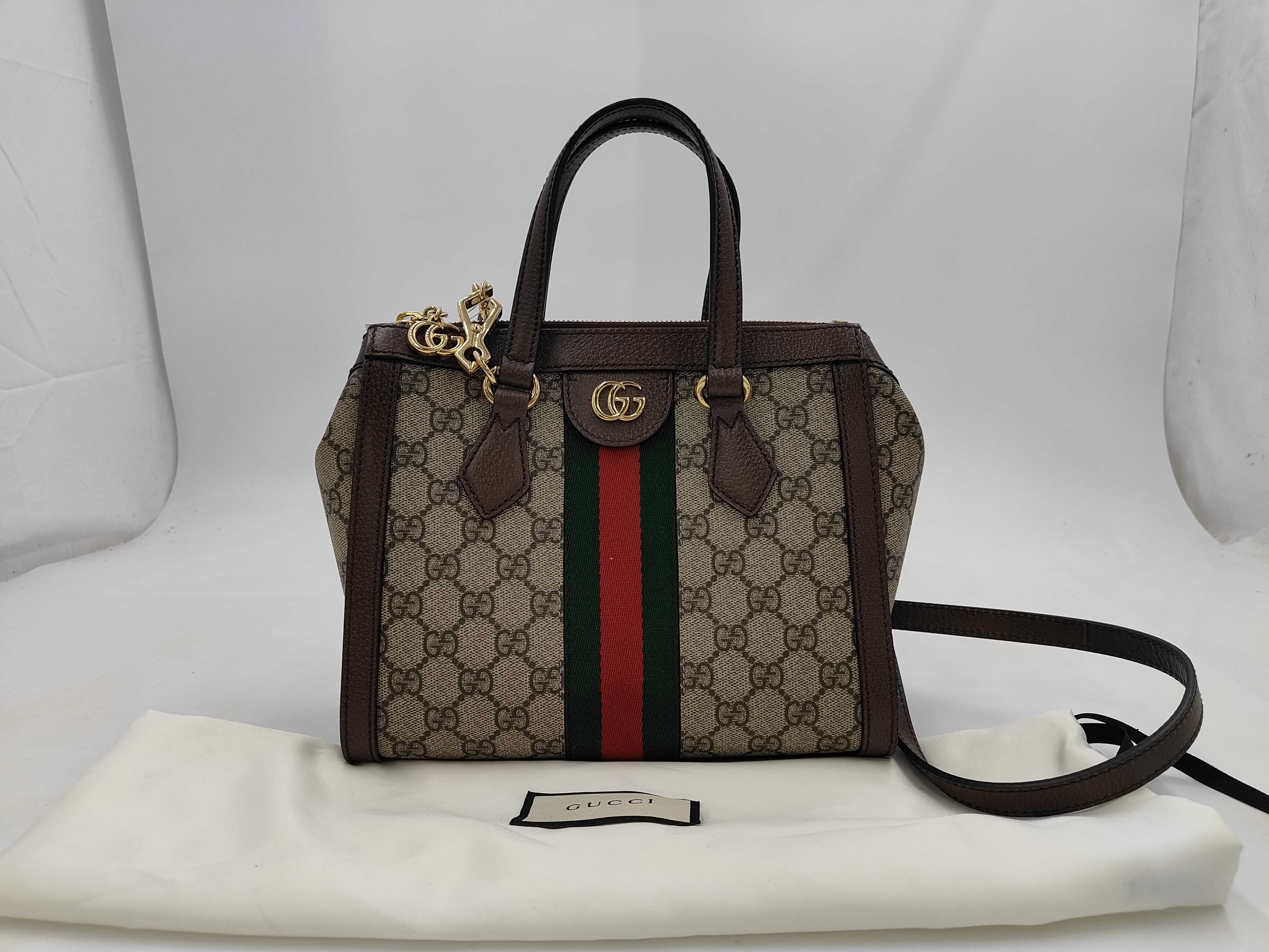 GG Supreme 547551 Shoulder Bag