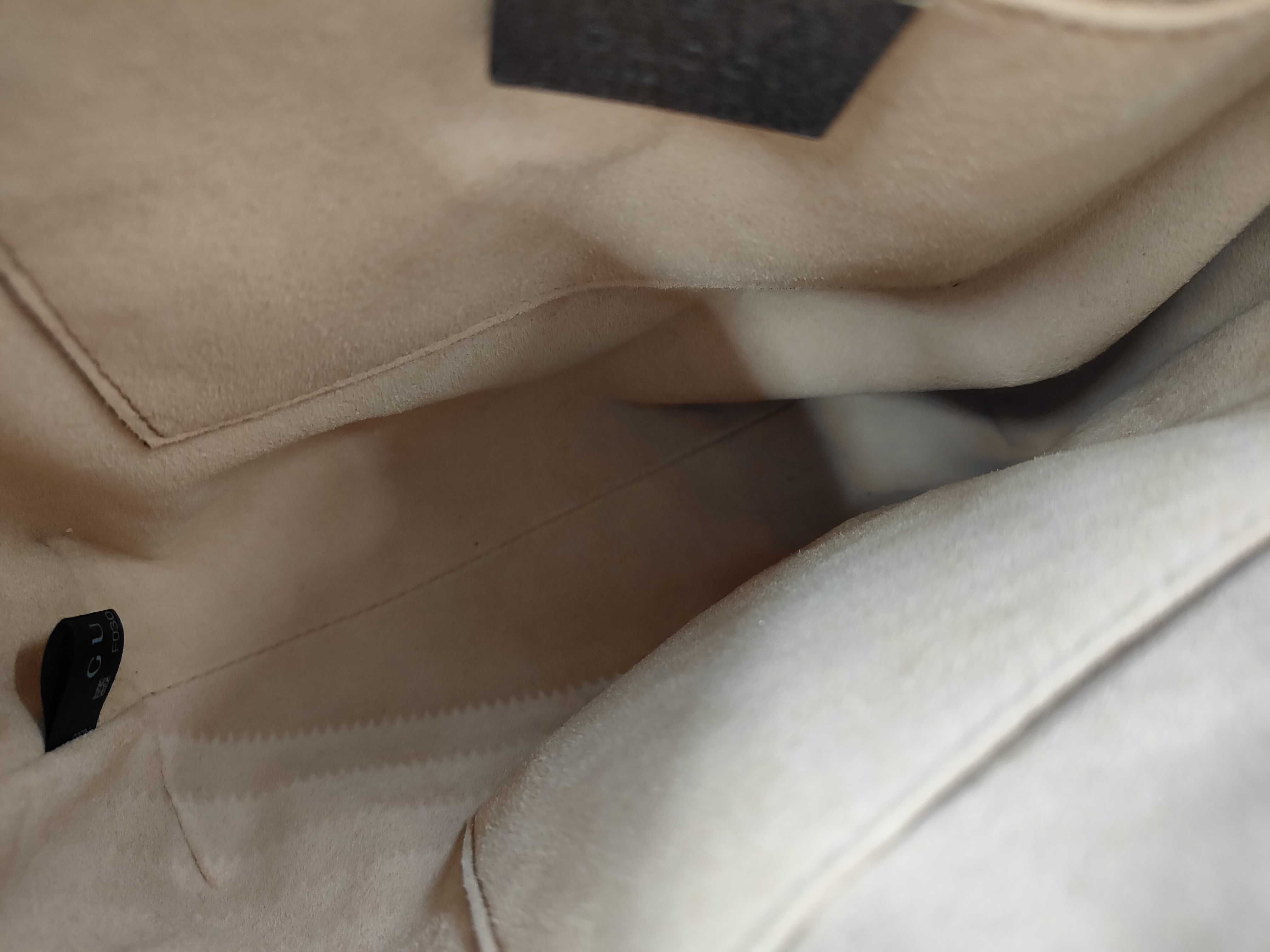 GG Supreme 547551 Shoulder Bag — view 4