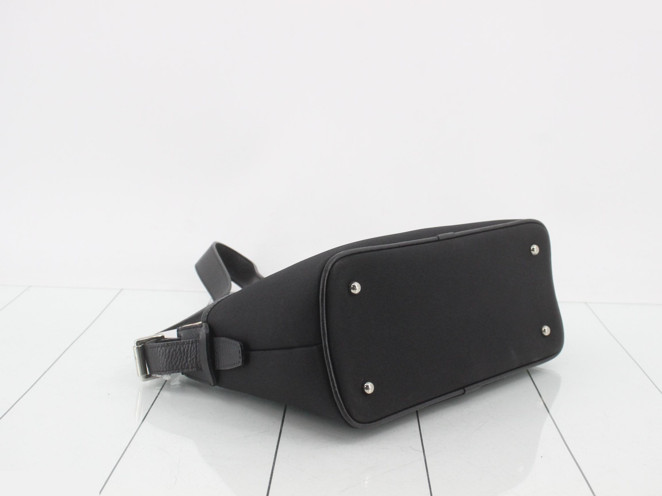Other lines: Nova Check bags and shoulder bags — view 5