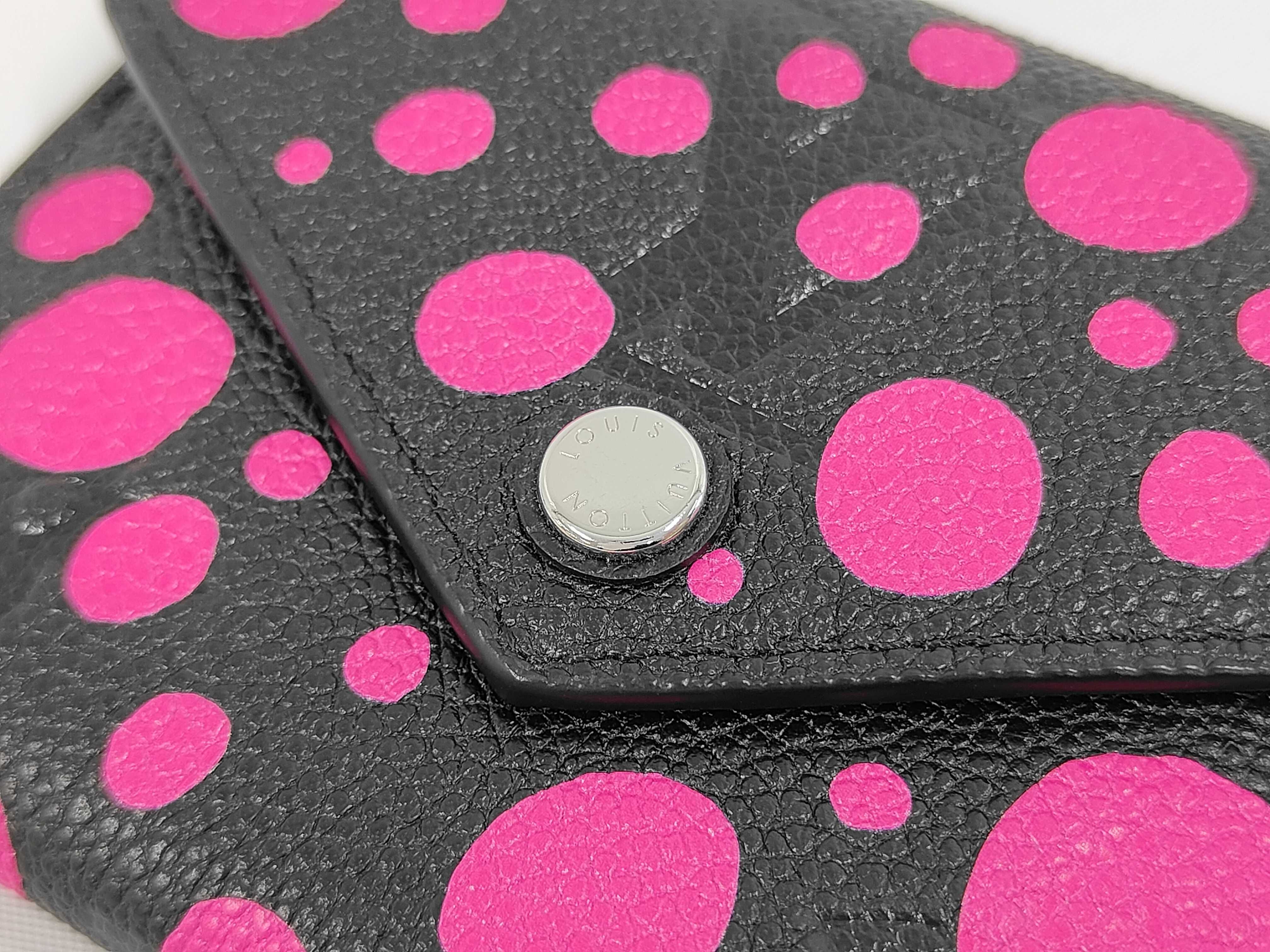 Yayoi Kusama Portefeuille Claire Compact Wallet M81956 RFID detected. Accessories included. — view 5