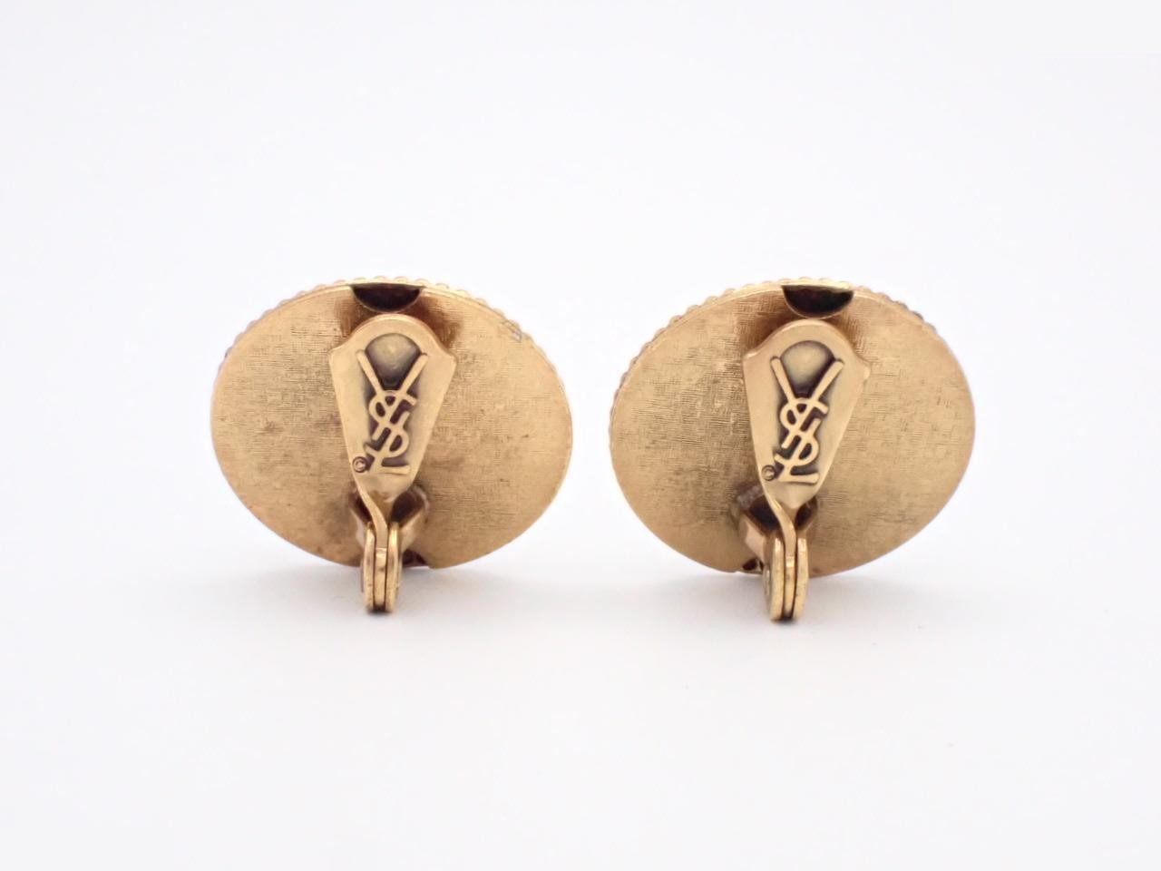 Other lines: Precious metals and earrings — view 2