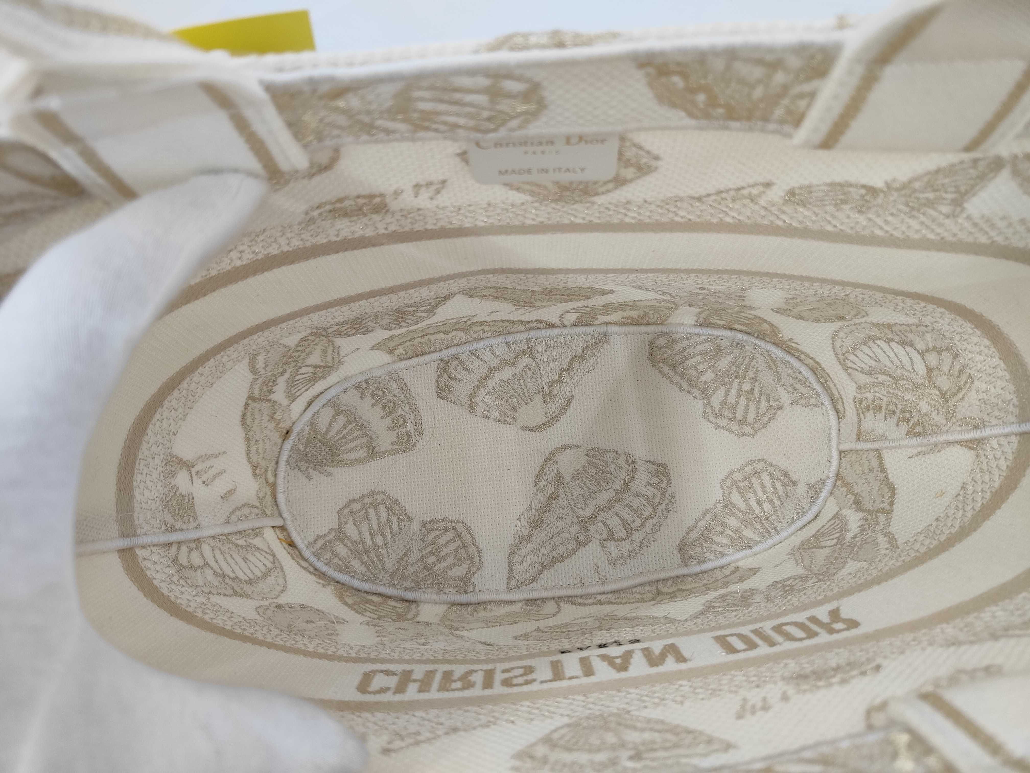 Panier Chapeau Bag Embroidered Handbag — view 10