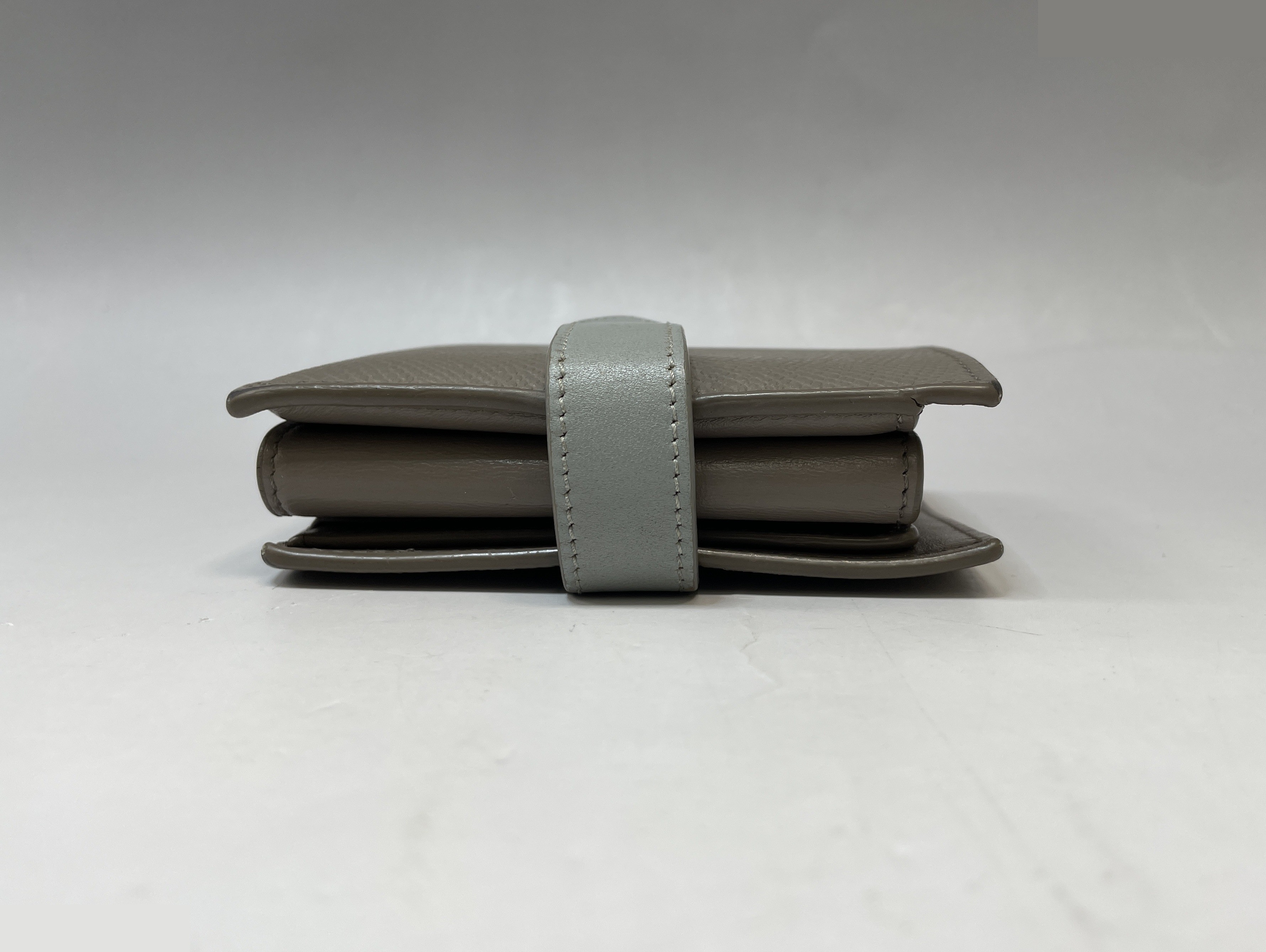 Small strap wallet, bi-fold wallet, greige — view 6
