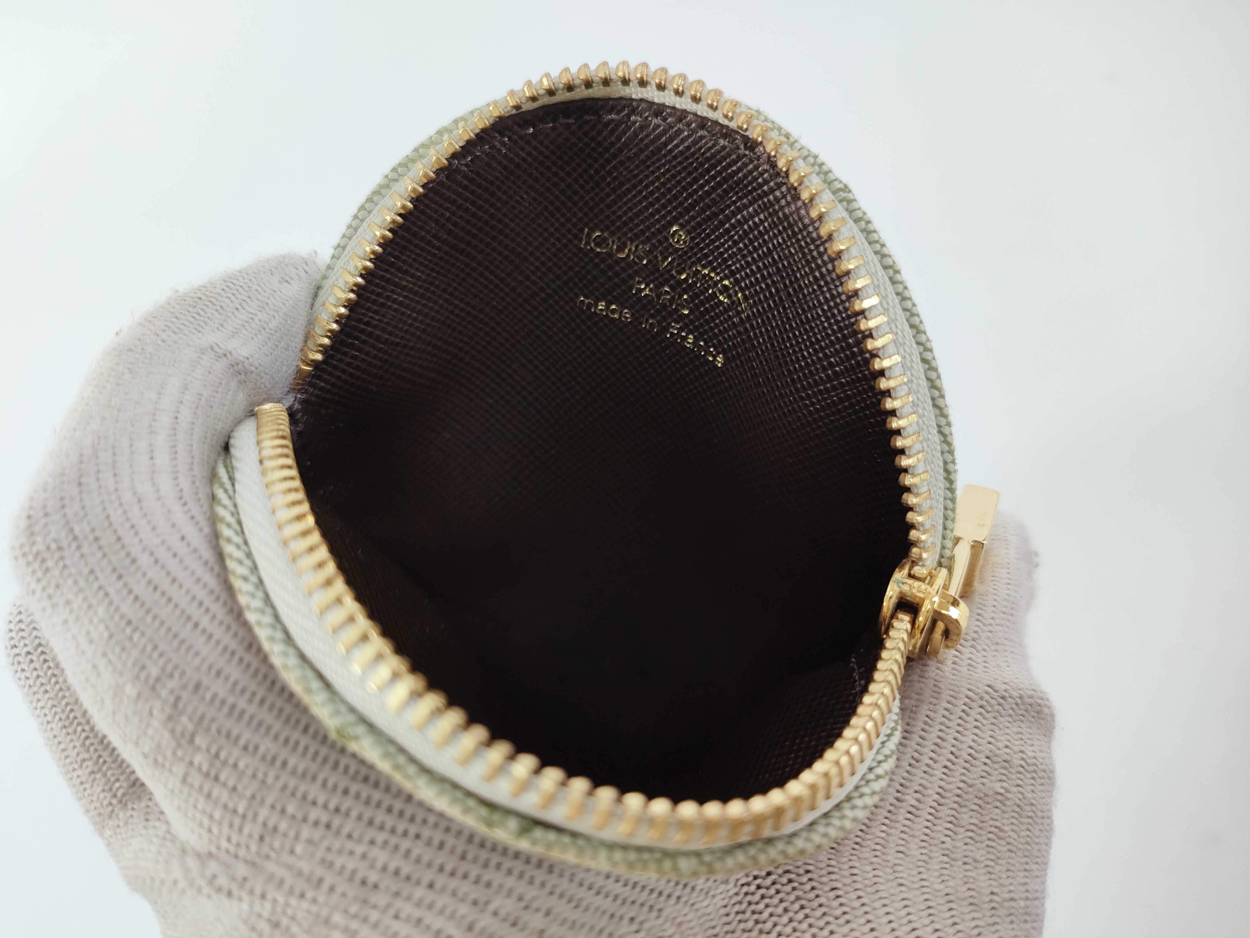 Monogram LV Monogram Mini Portemonnaie Rond Coin Case Green Coin Case — view 8