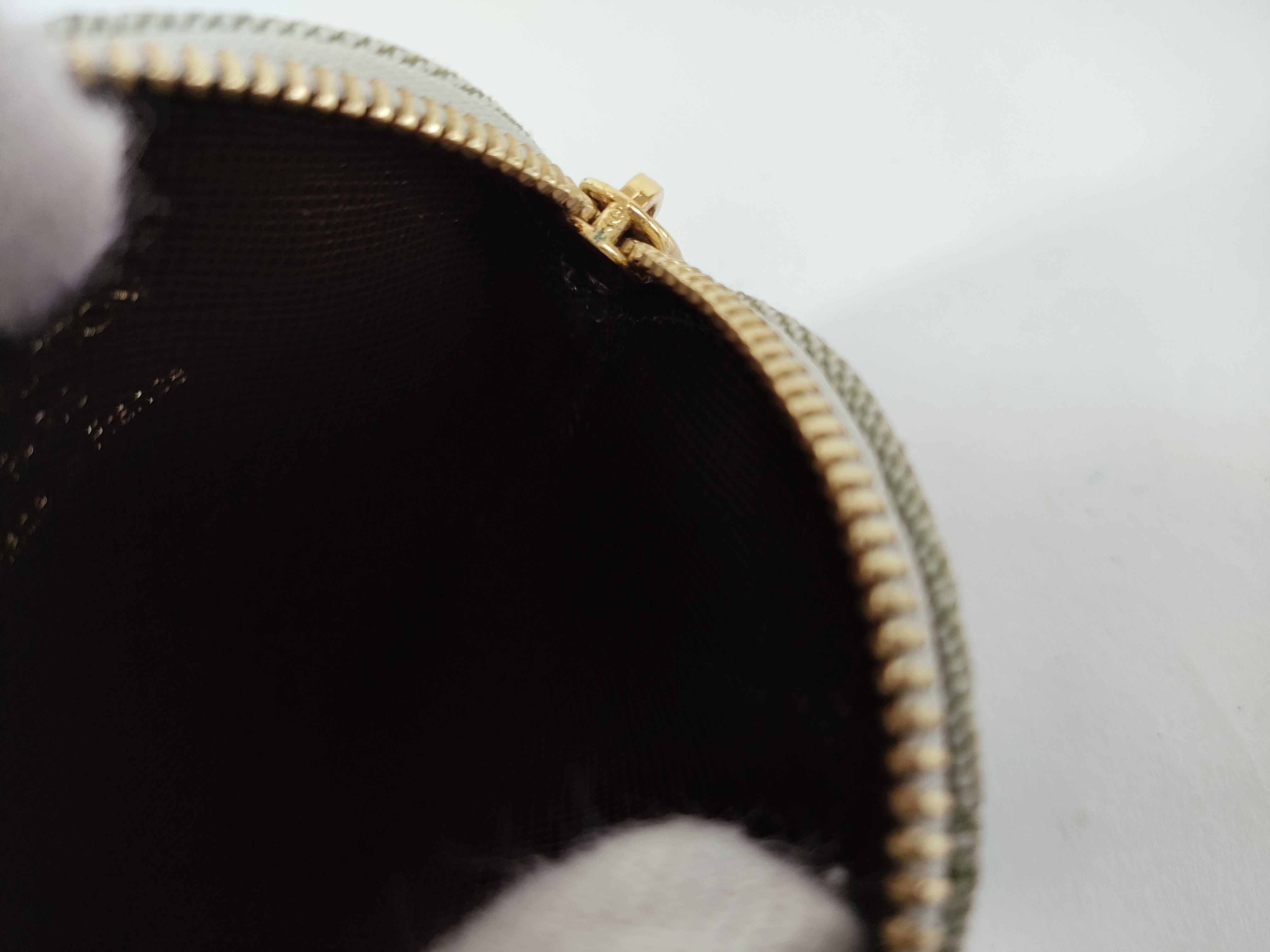 Monogram LV Monogram Mini Portemonnaie Rond Coin Case Green Coin Case — view 10