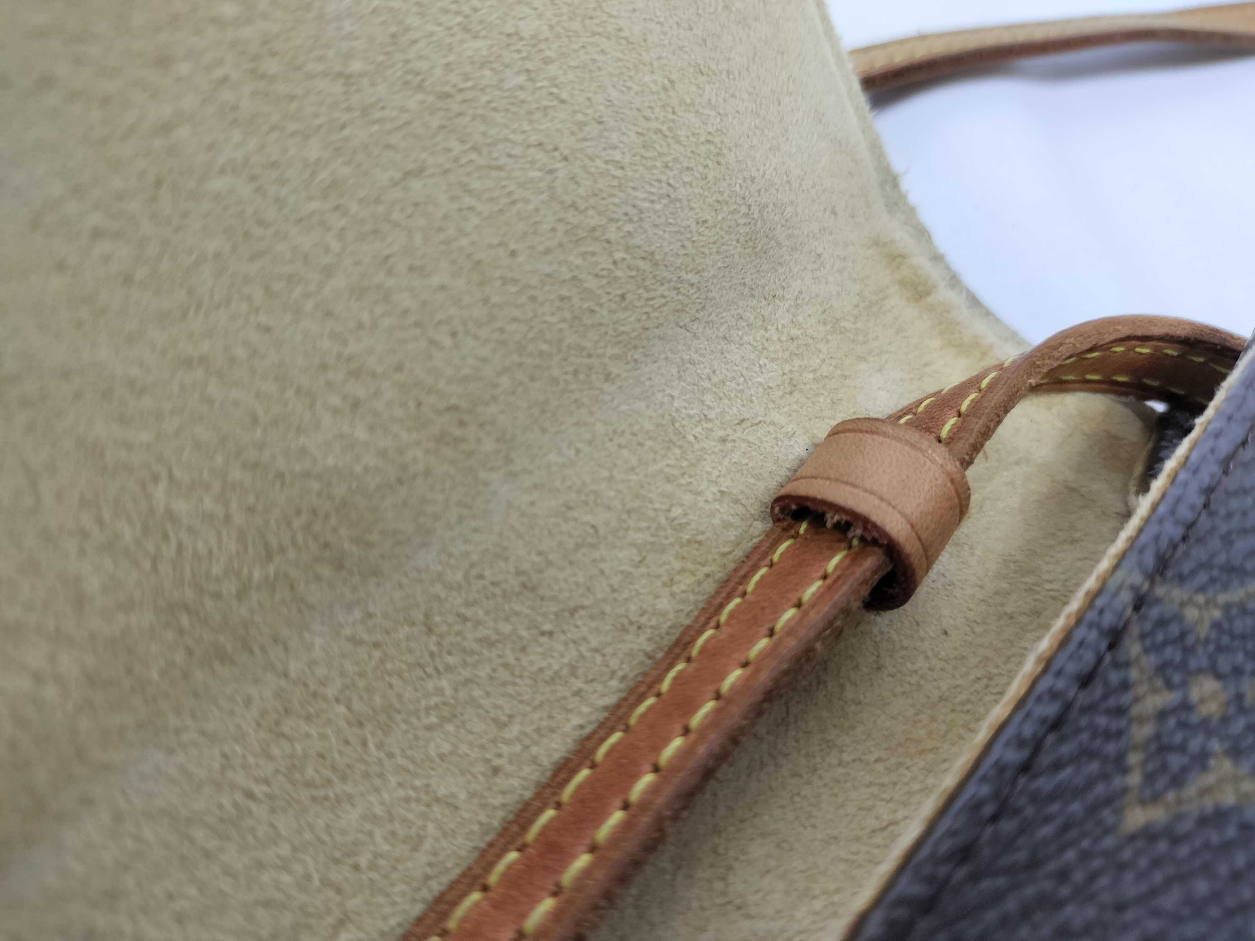 Monogram — view 5