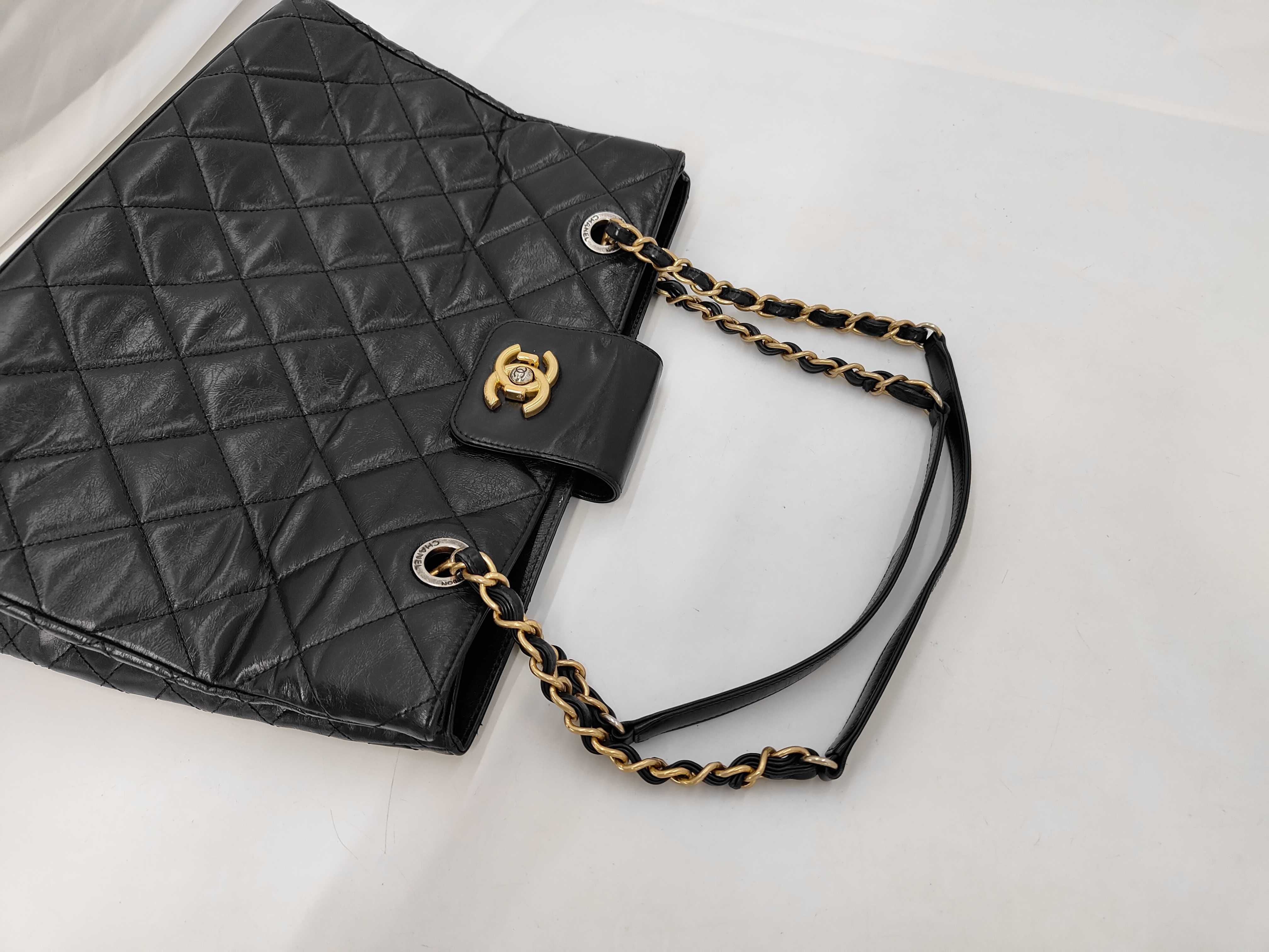 Matelassé Coco Mark Chain Shoulder Bag — view 5