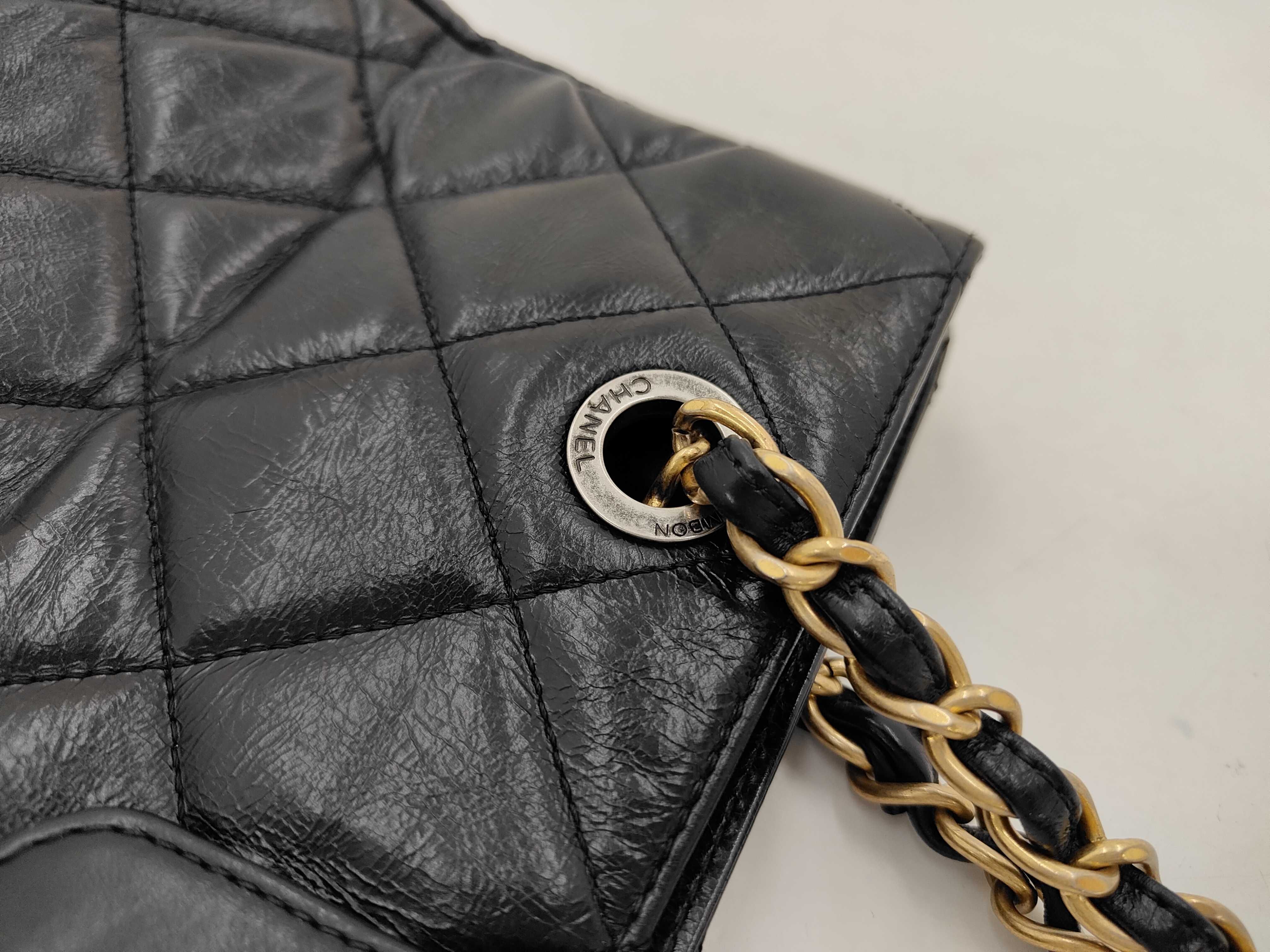 Matelassé Coco Mark Chain Shoulder Bag — view 7