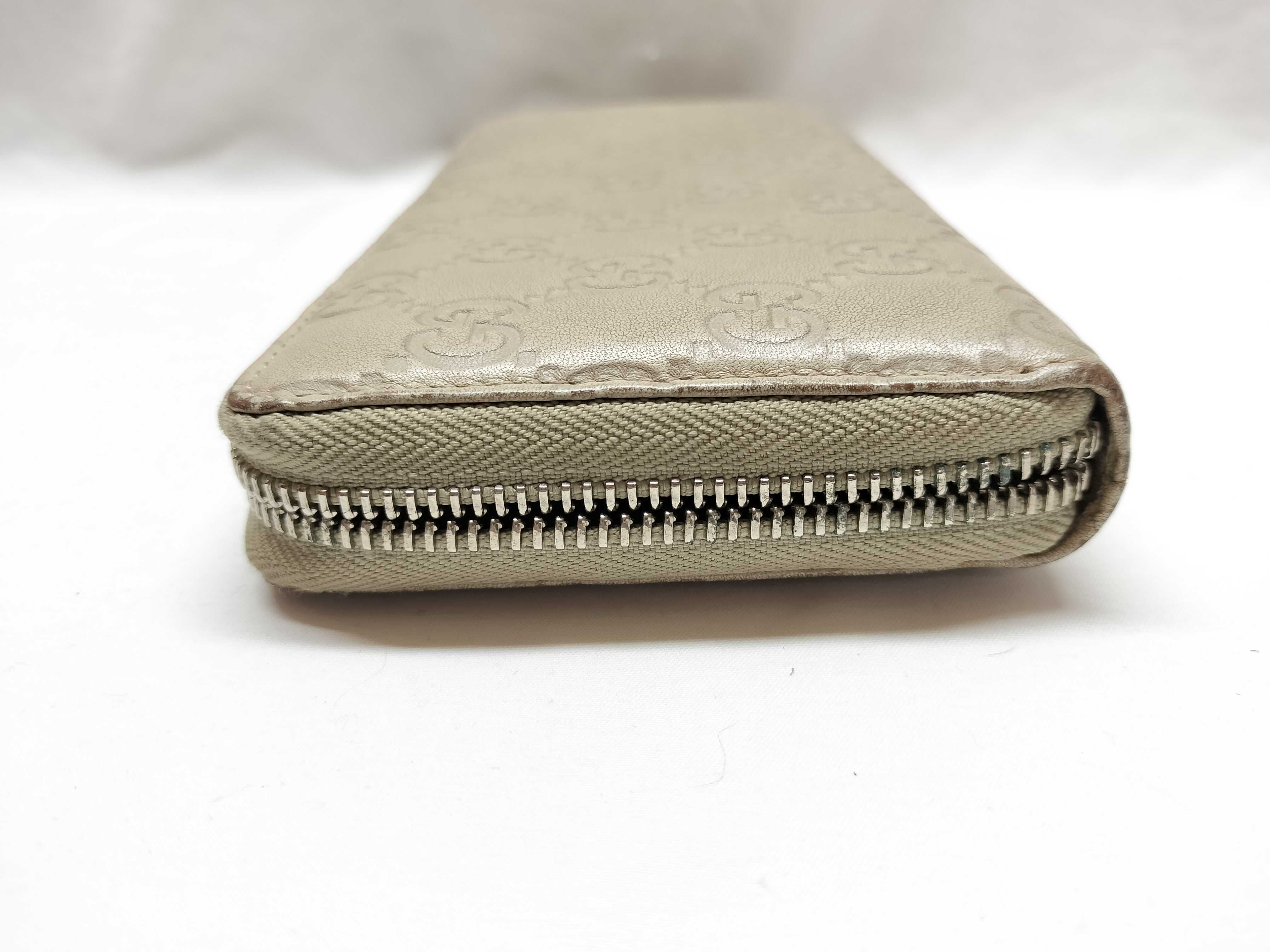 round zip coin case wallet with broken zipper — view 7