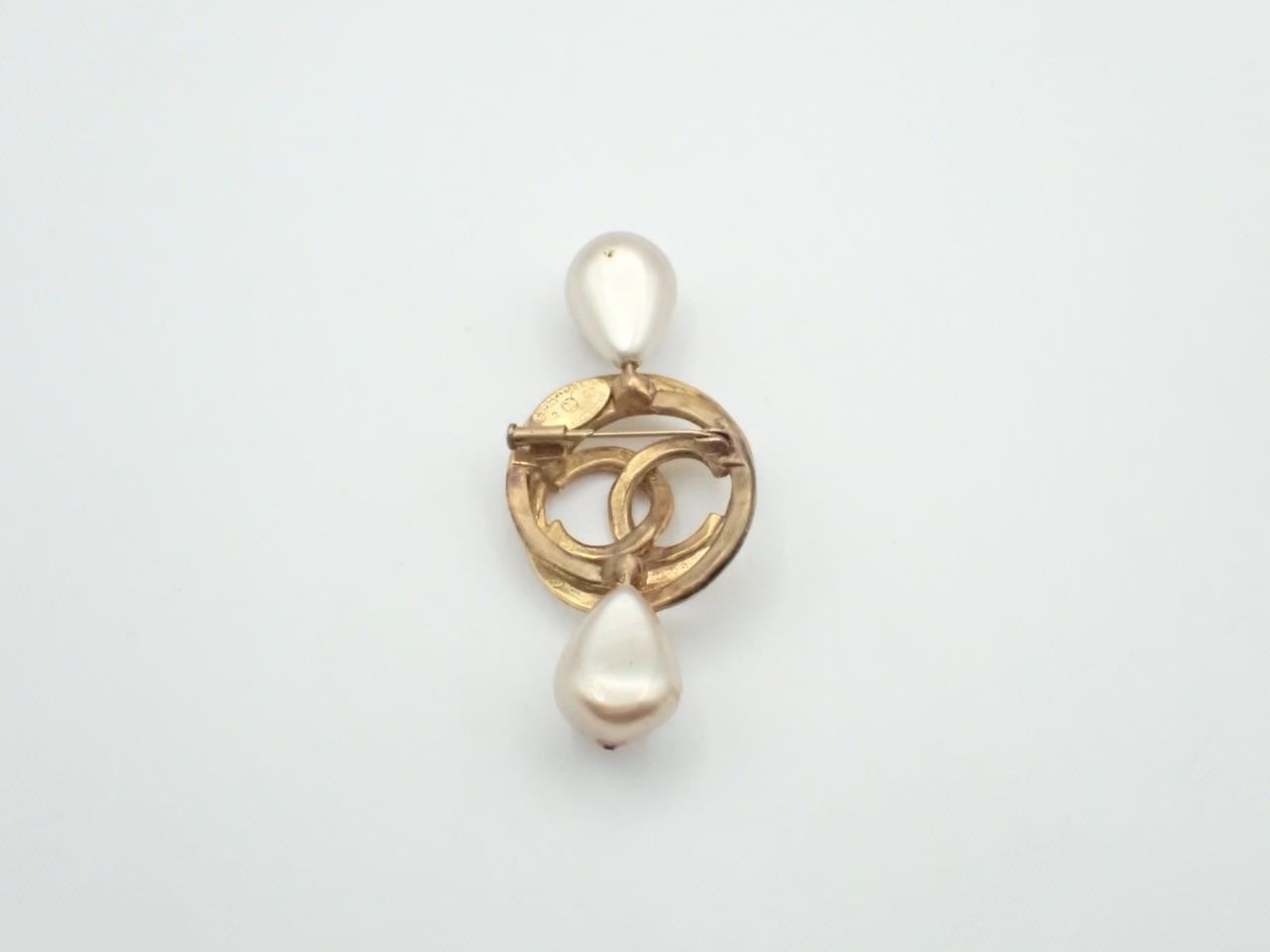 Brooch here mark gold — view 2