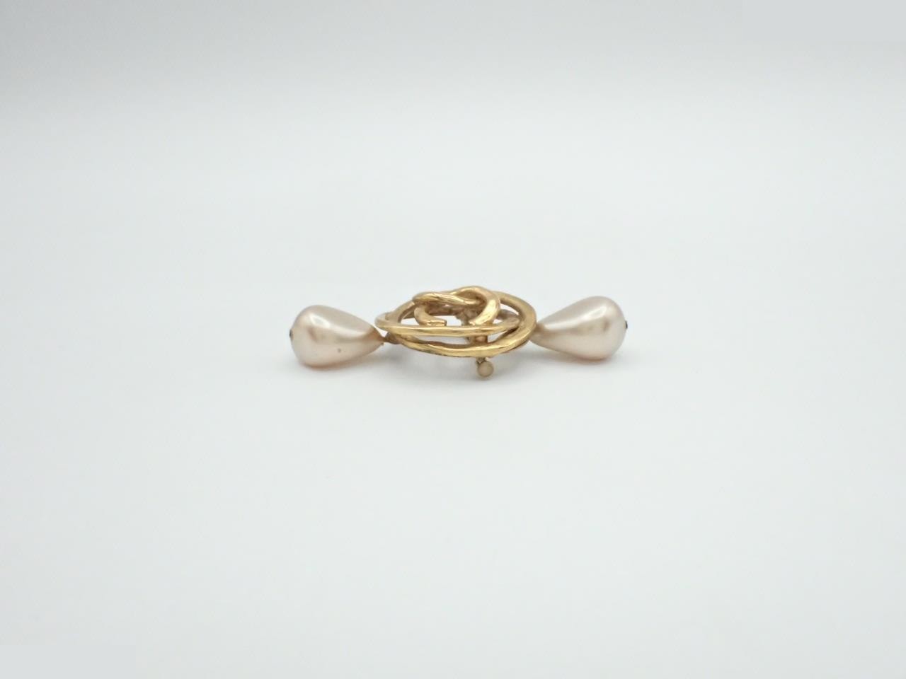 Brooch here mark gold — view 3