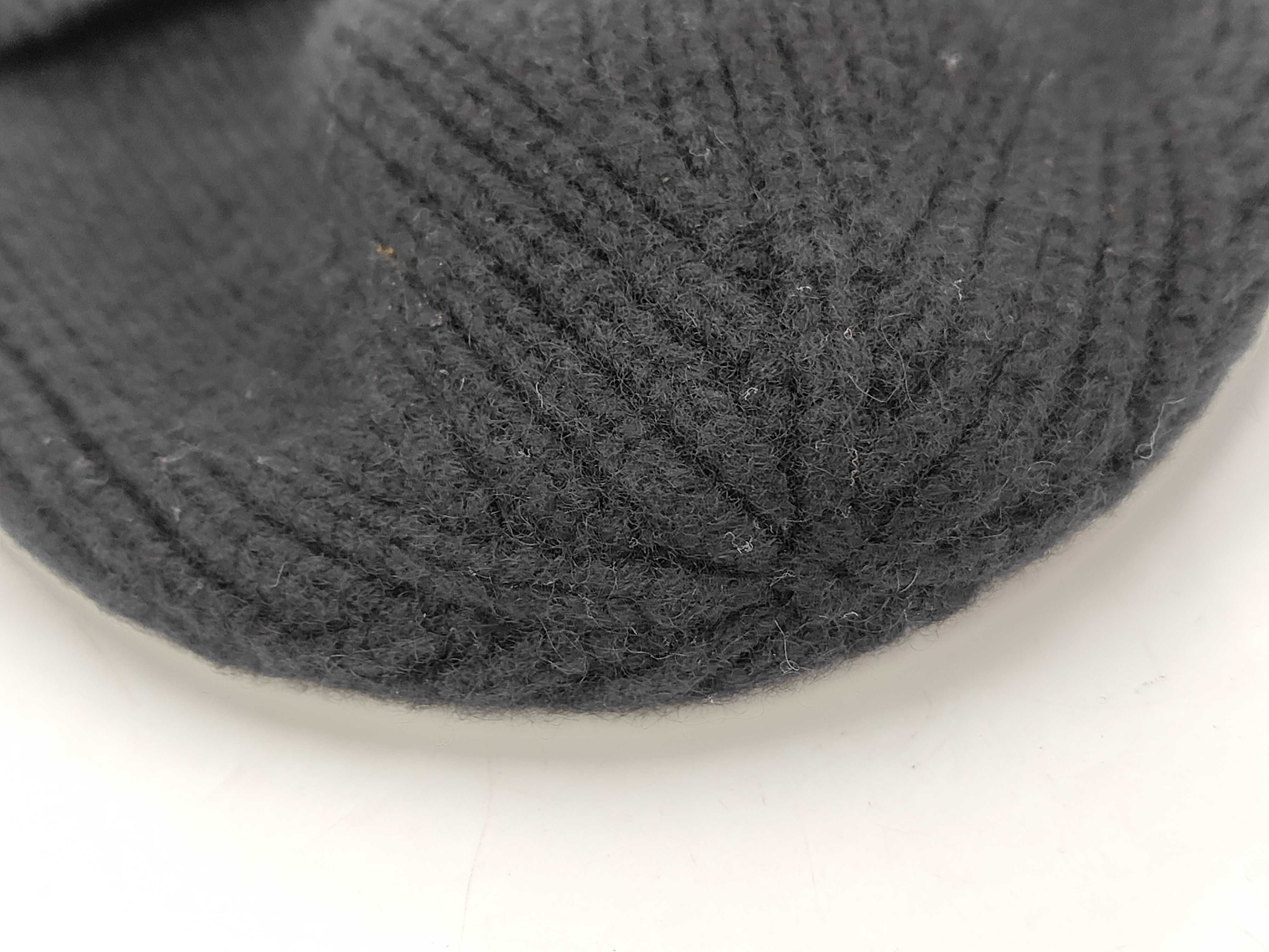 Knit Hat 100% Cashmere LV Logo Black Other Accessories — view 3