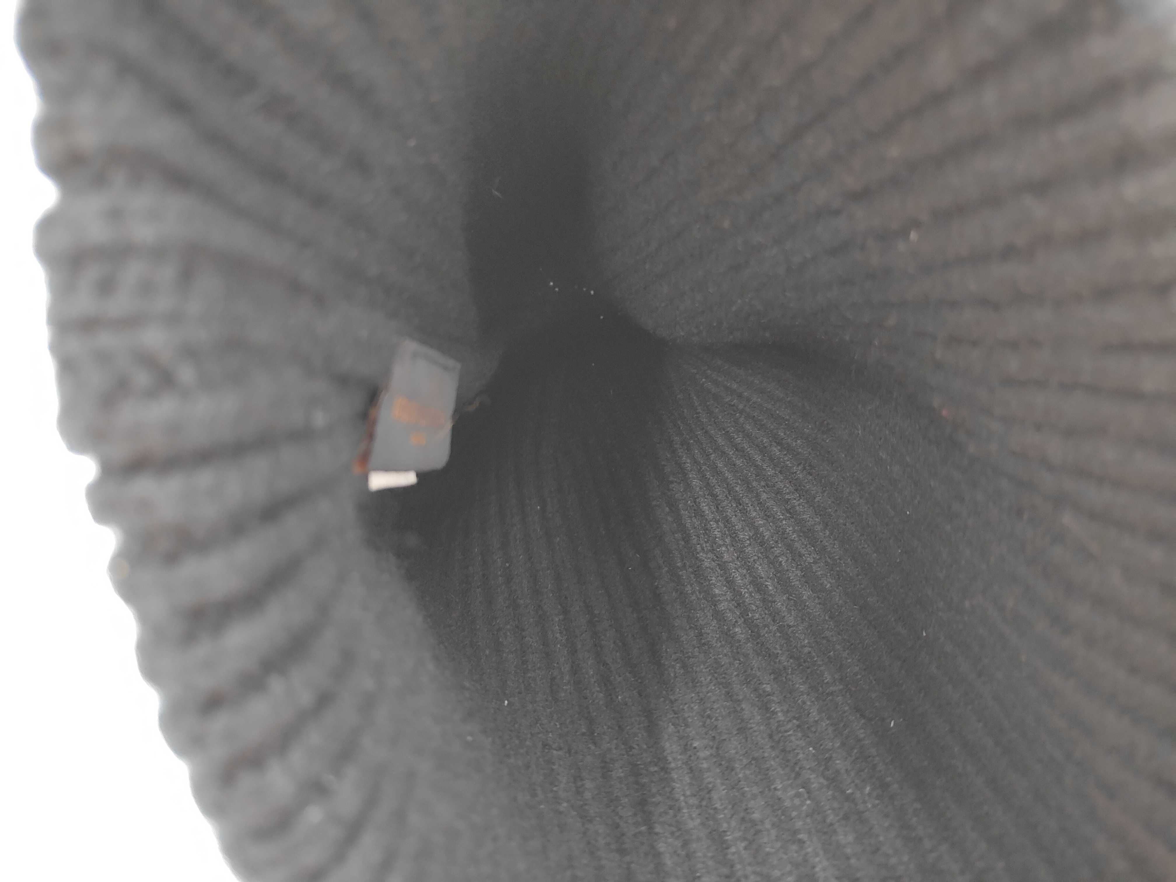 Knit Hat 100% Cashmere LV Logo Black Other Accessories — view 5
