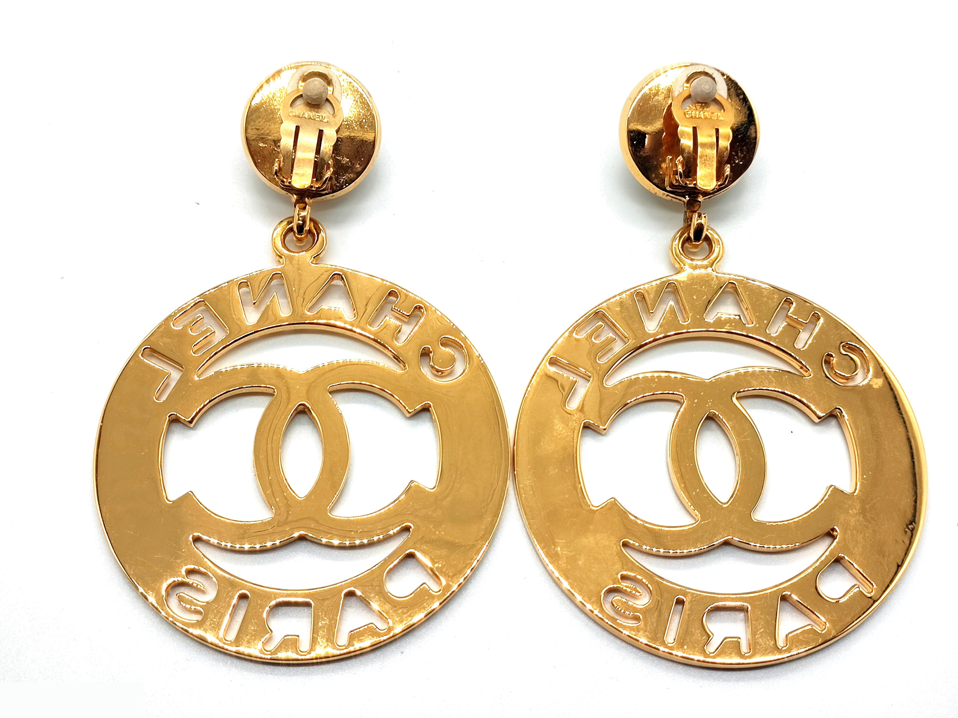 Big Coco Mark Pearl Swing Earrings — view 6