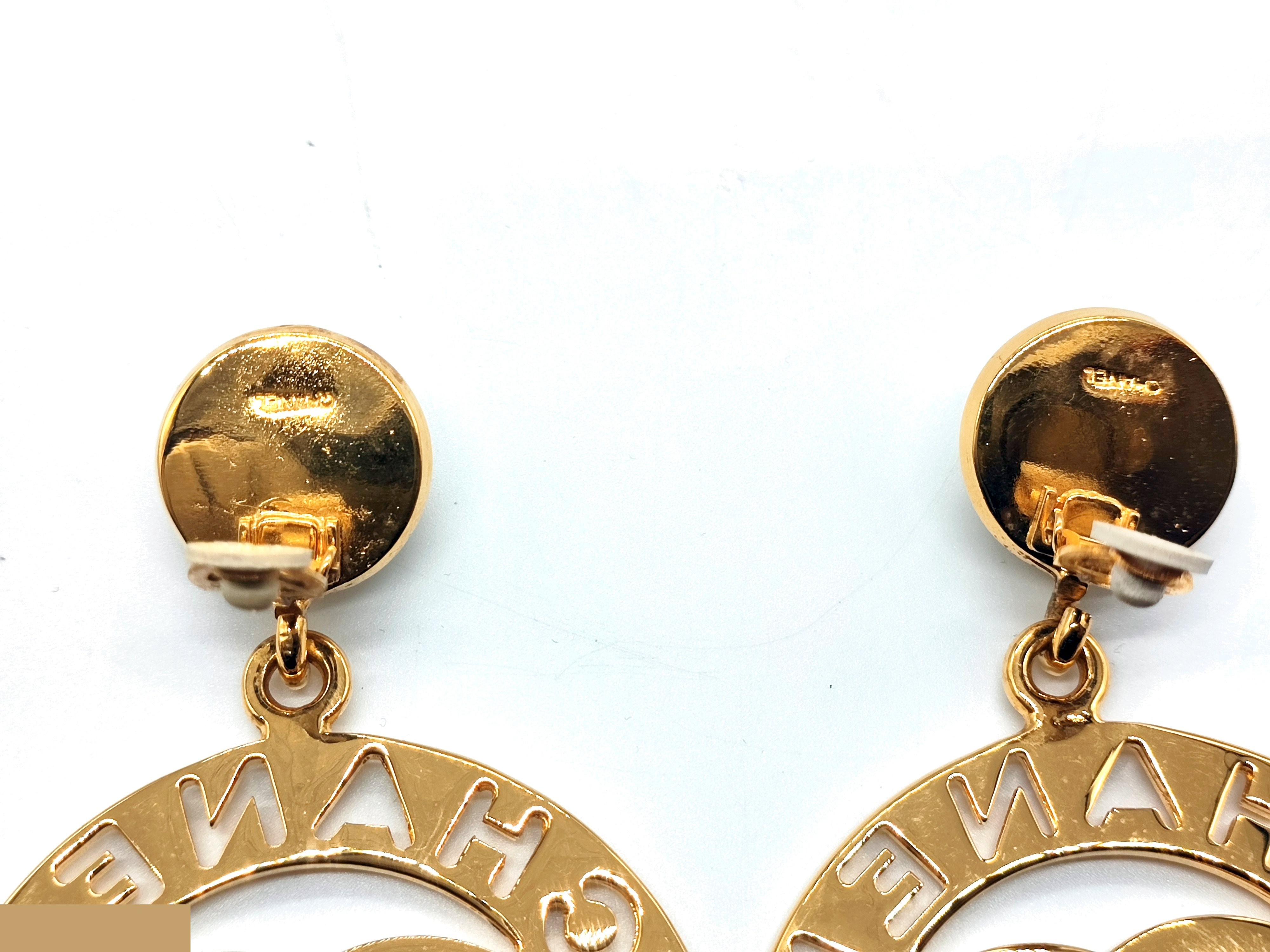 Big Coco Mark Pearl Swing Earrings — view 9
