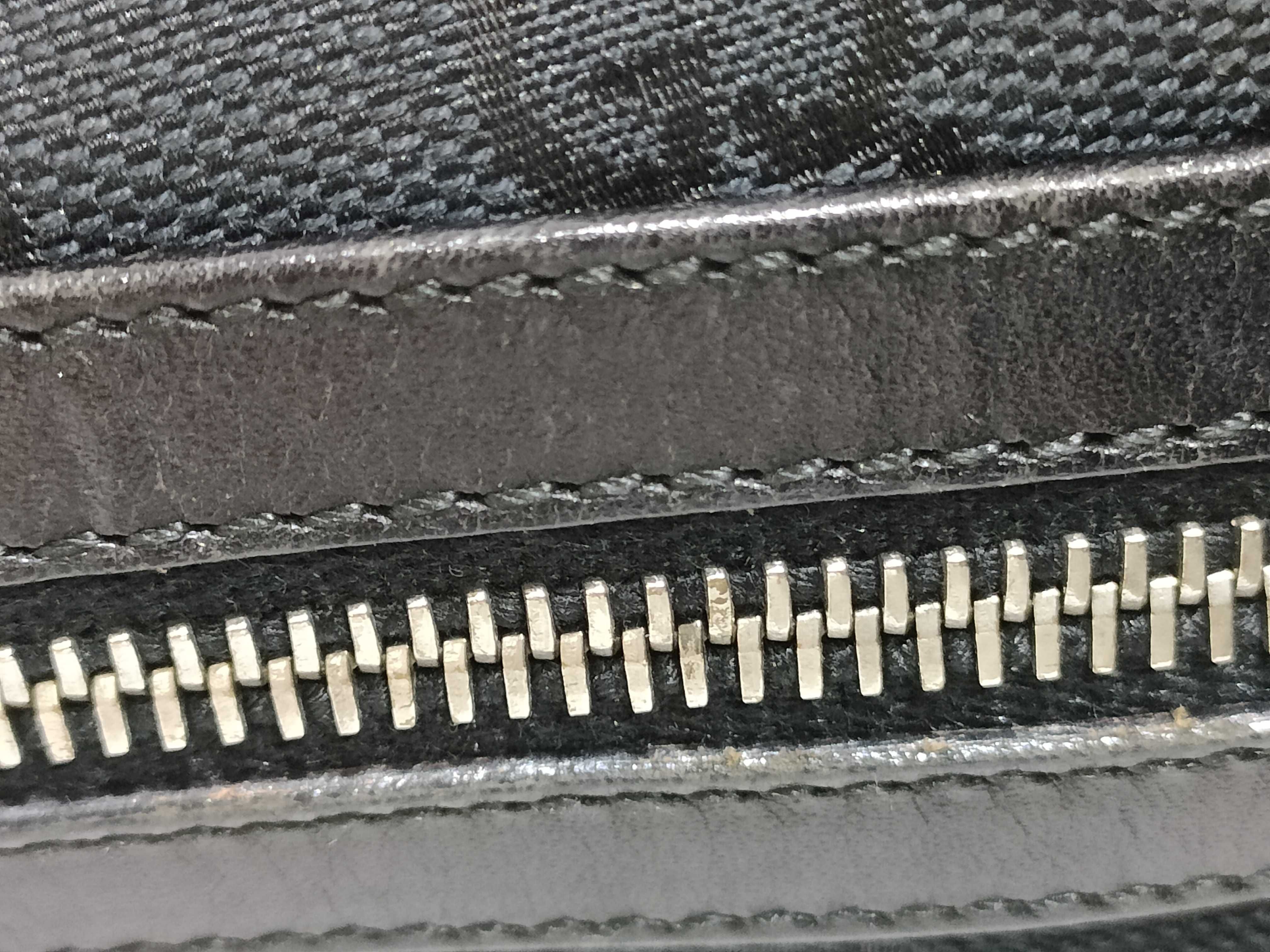 GG Canvas Shoulder Bag — view 8