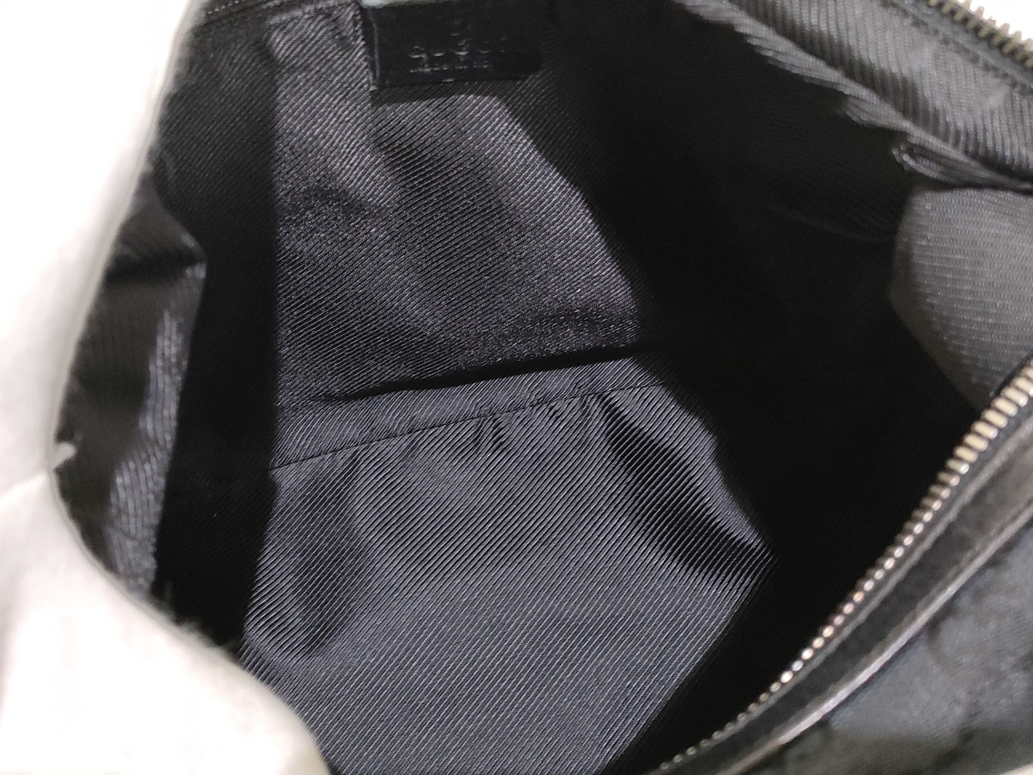 GG Canvas Shoulder Bag — view 9