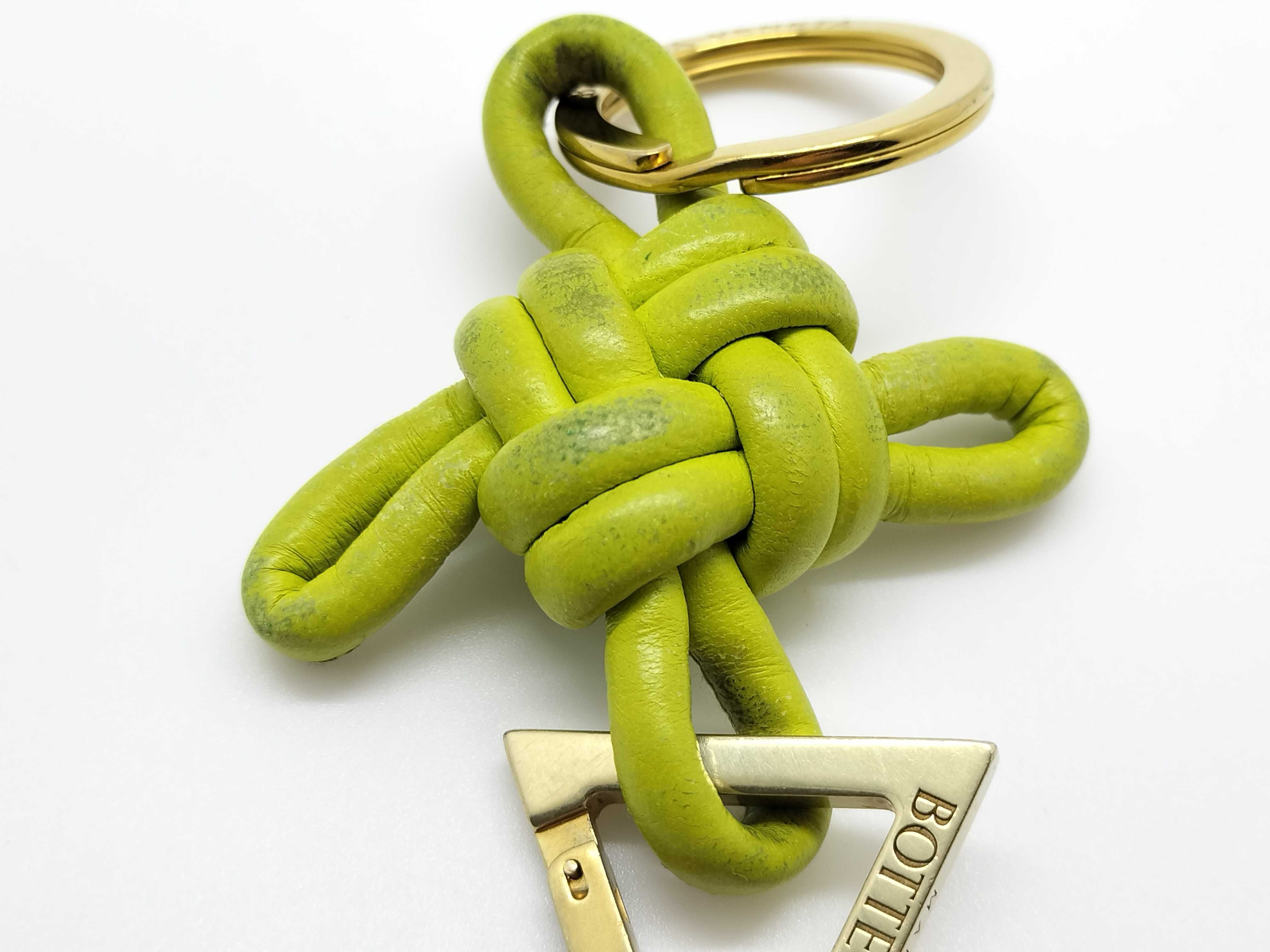 Triangle Strap — view 3