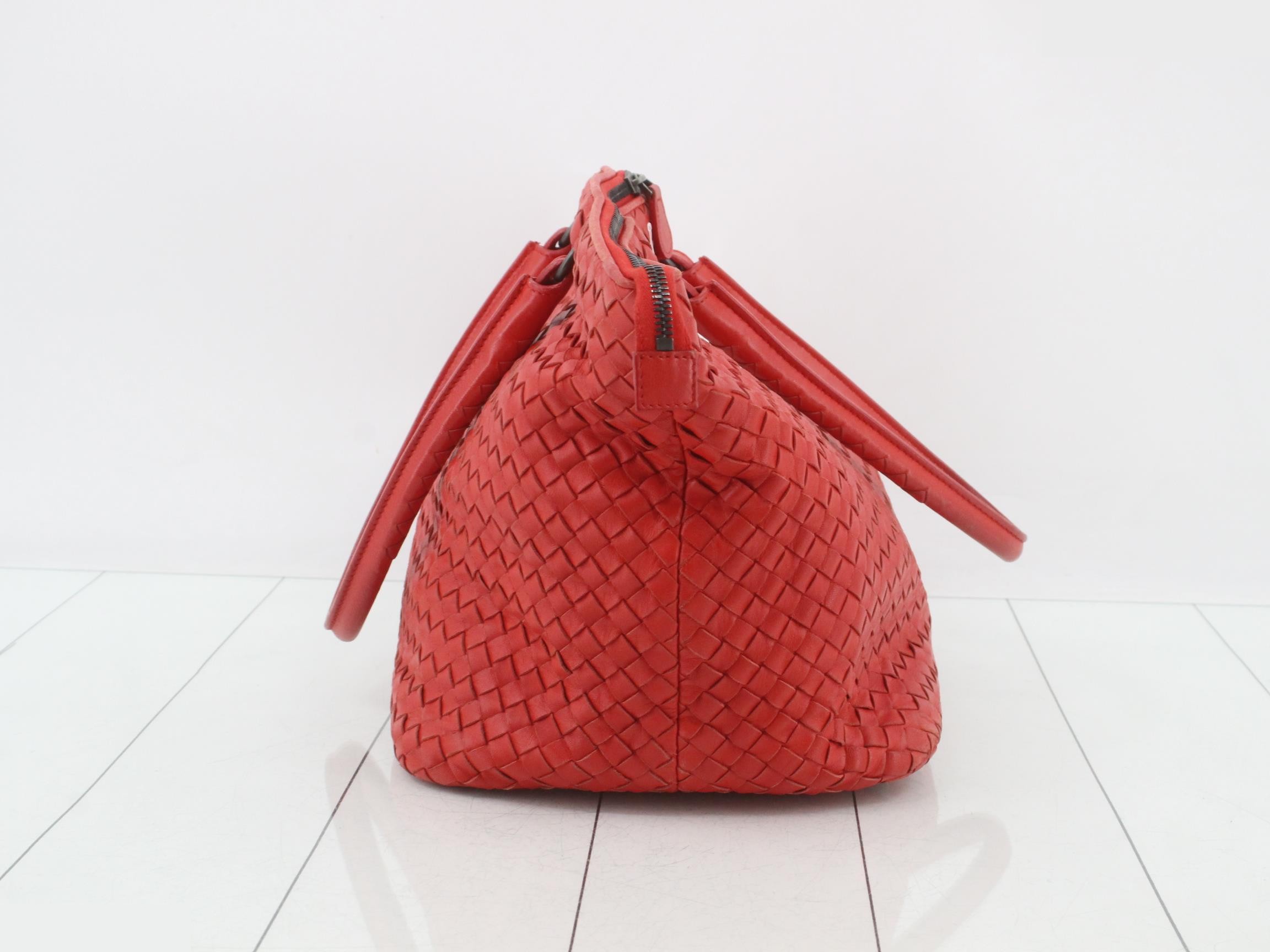 Intrecciato (bag) - Handbag - Red — view 4