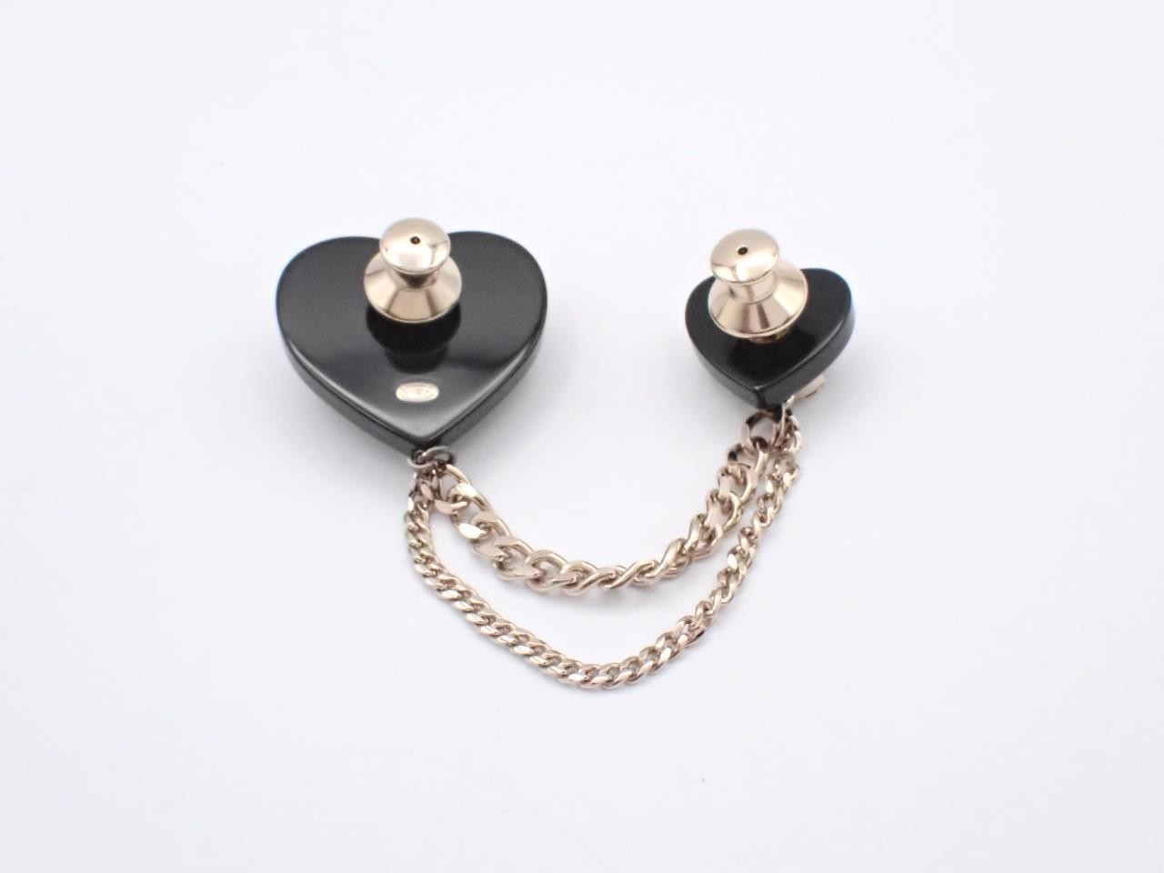 chain pin brooch D22B — view 2