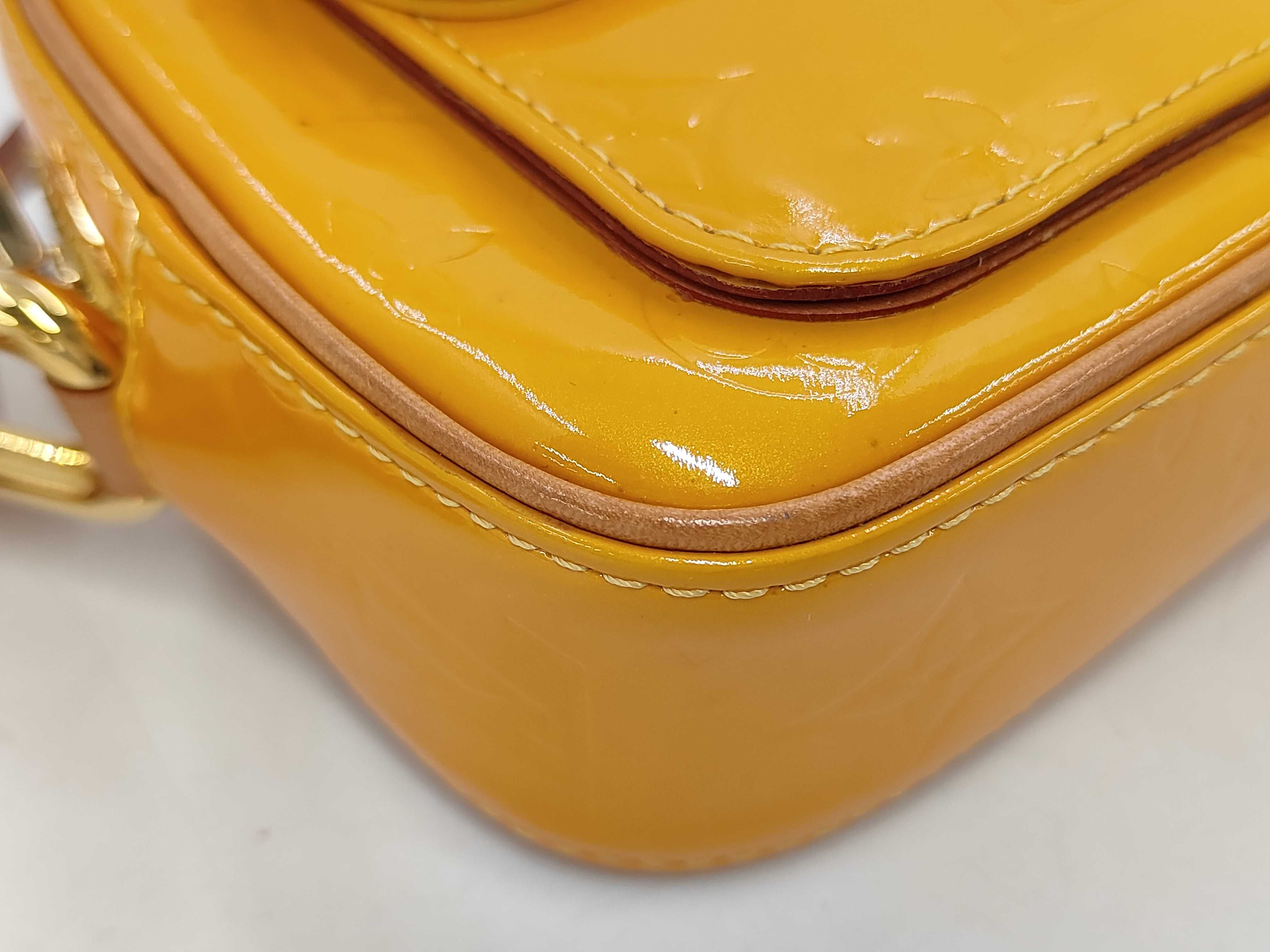 Vernis Louis Vuitton Vernis Christie MM Jaune TH0050 Shoulder Bag — view 3
