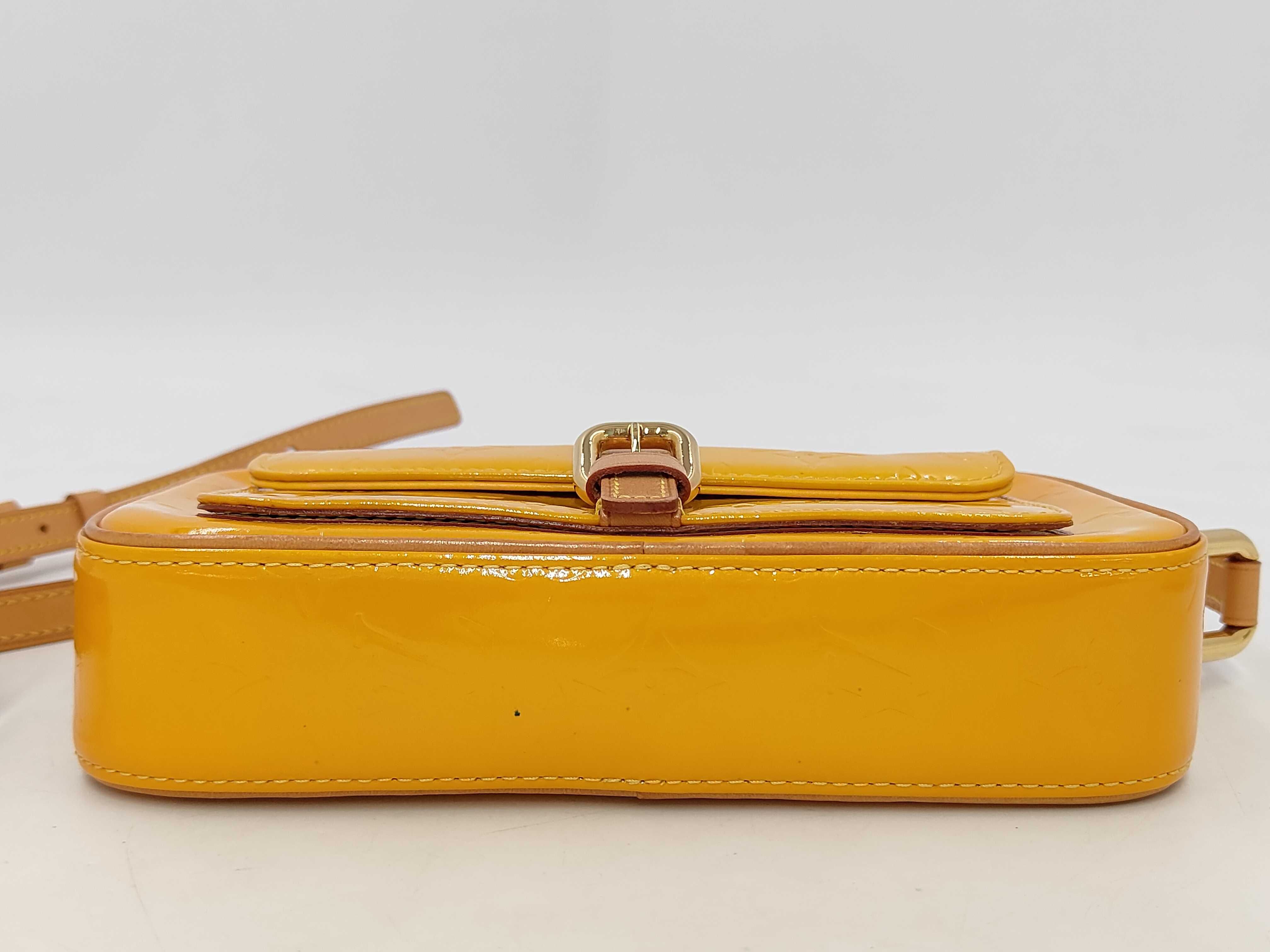 Vernis Louis Vuitton Vernis Christie MM Jaune TH0050 Shoulder Bag — view 4