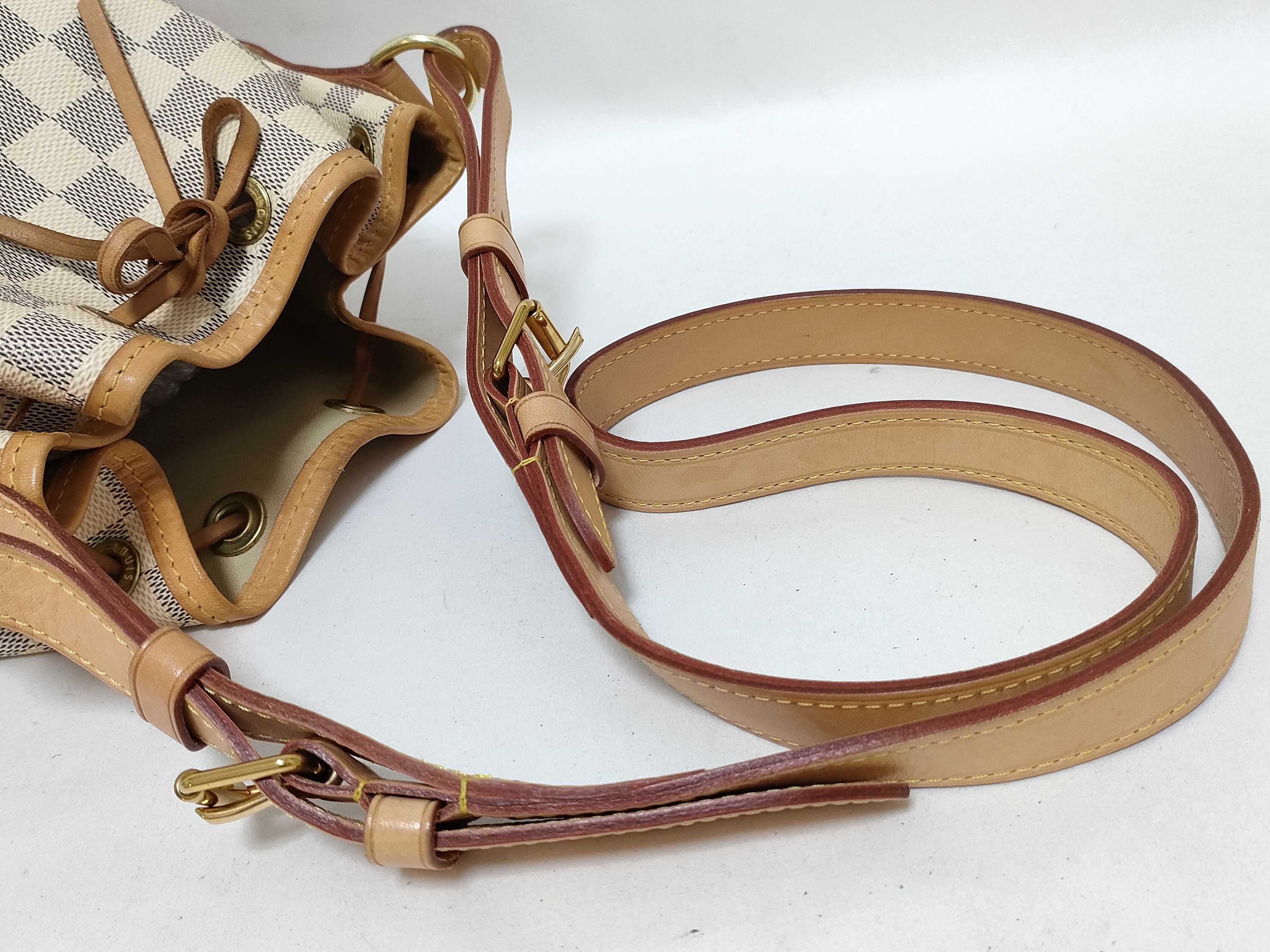 Damier Azur Louis Vuitton Damier Bucket Shoulder Bag — view 3