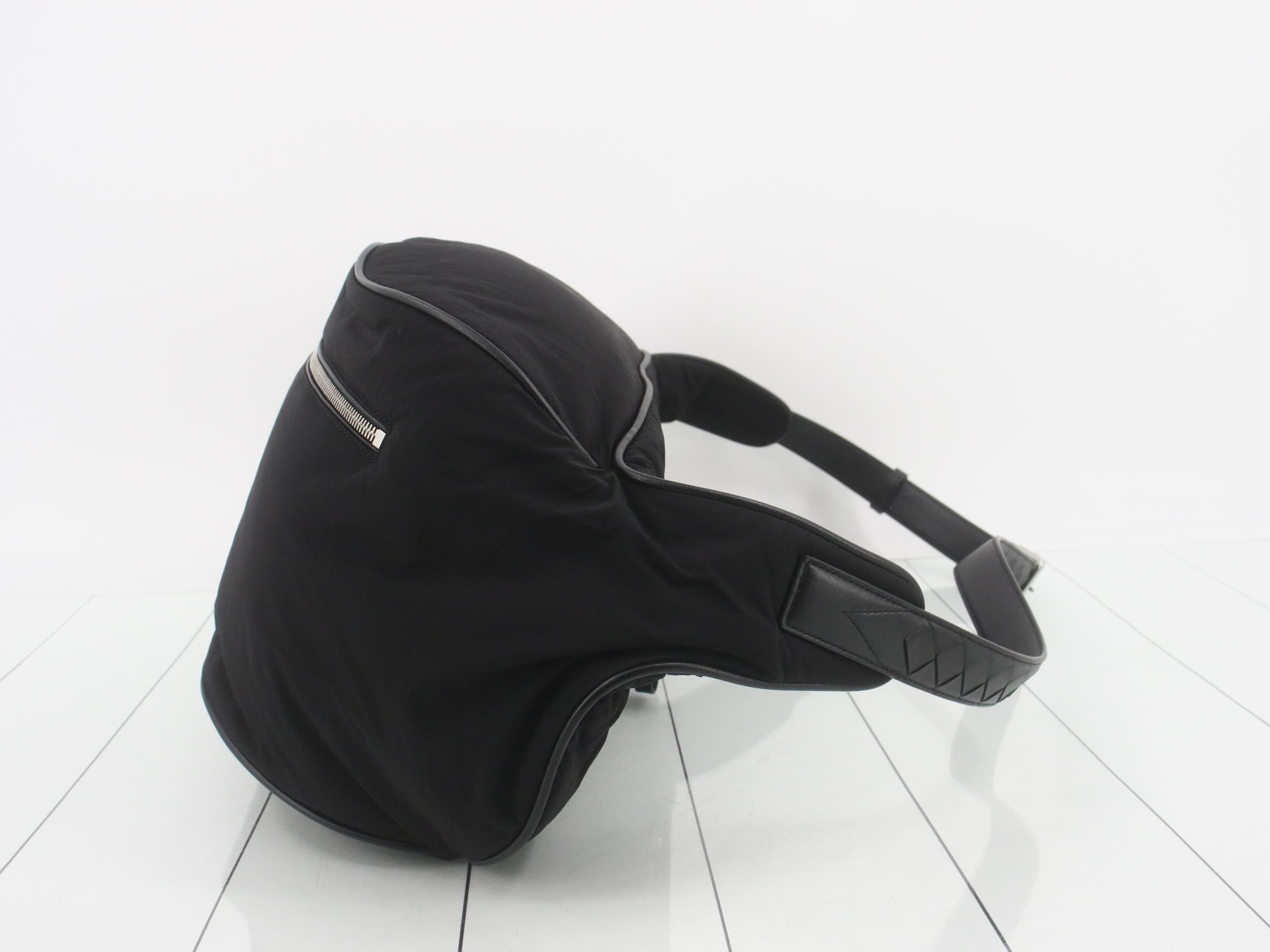 Body bag — view 3