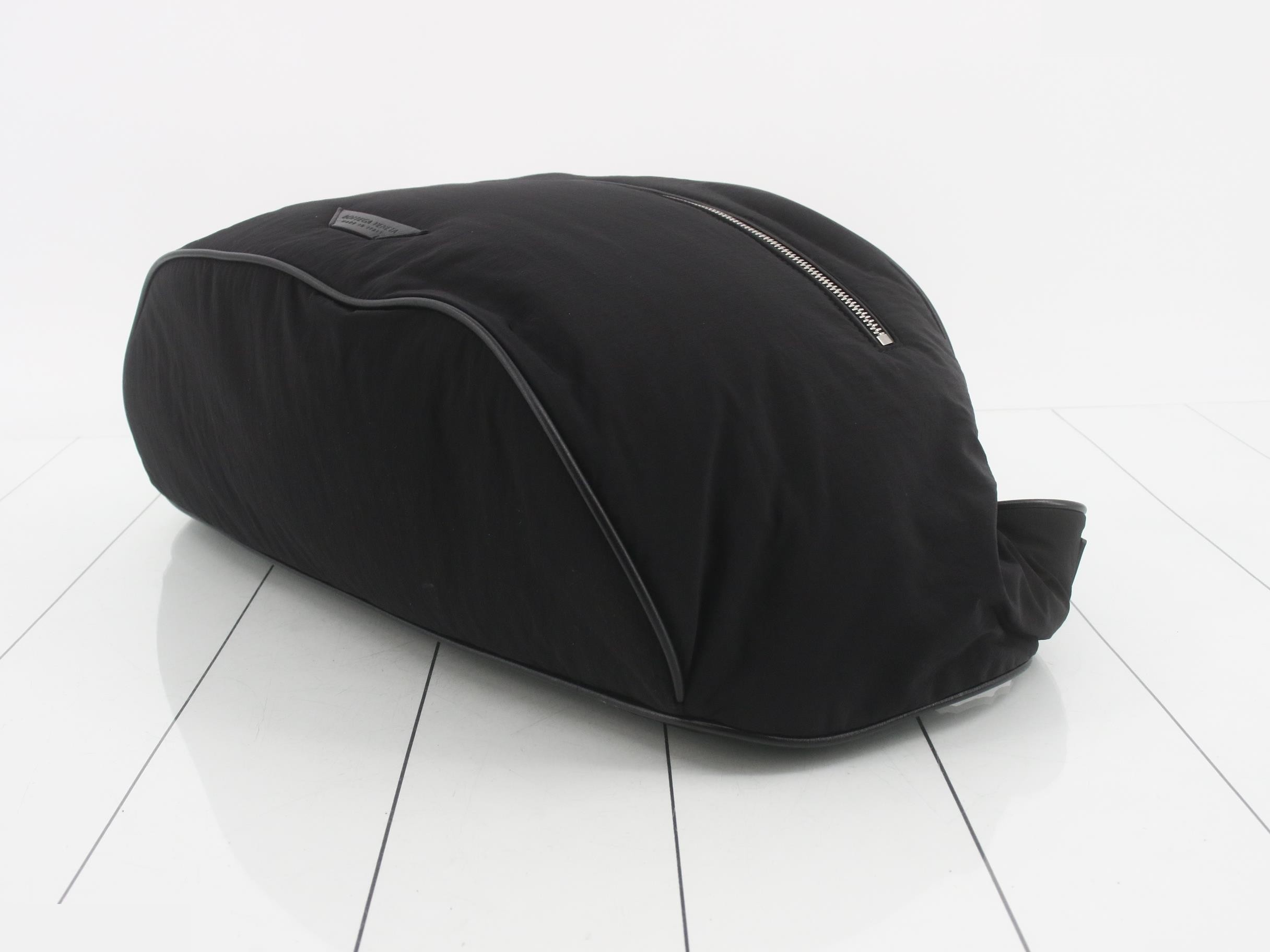 Body bag — view 6