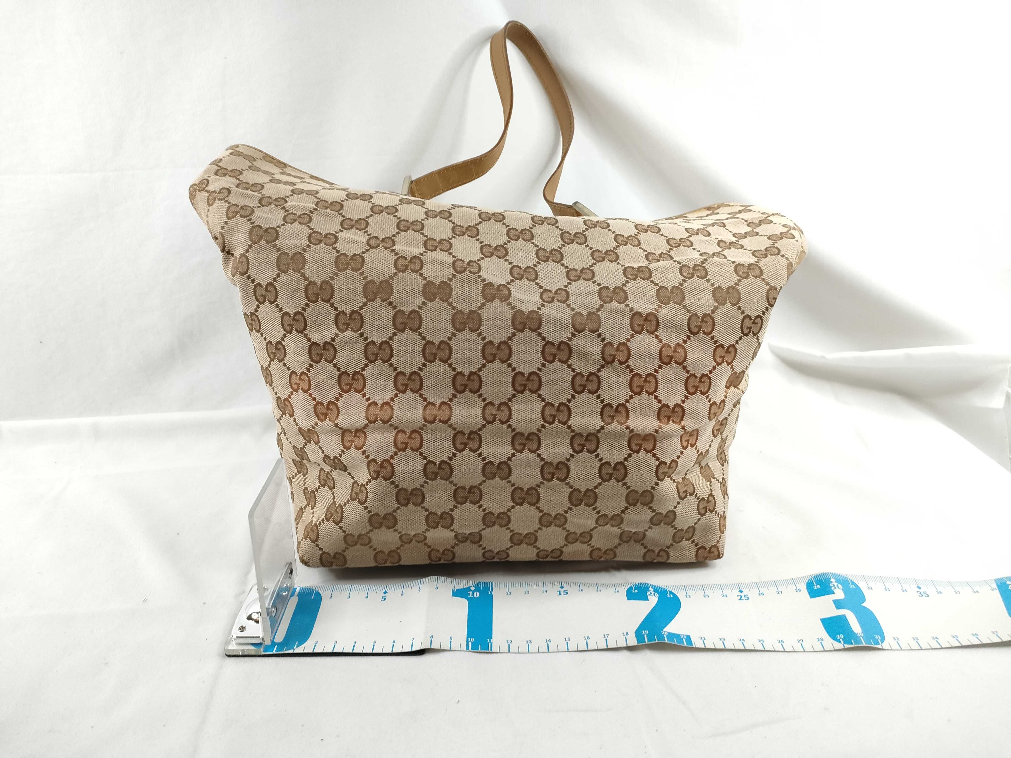 GG Supreme Canvas Handbag — view 2