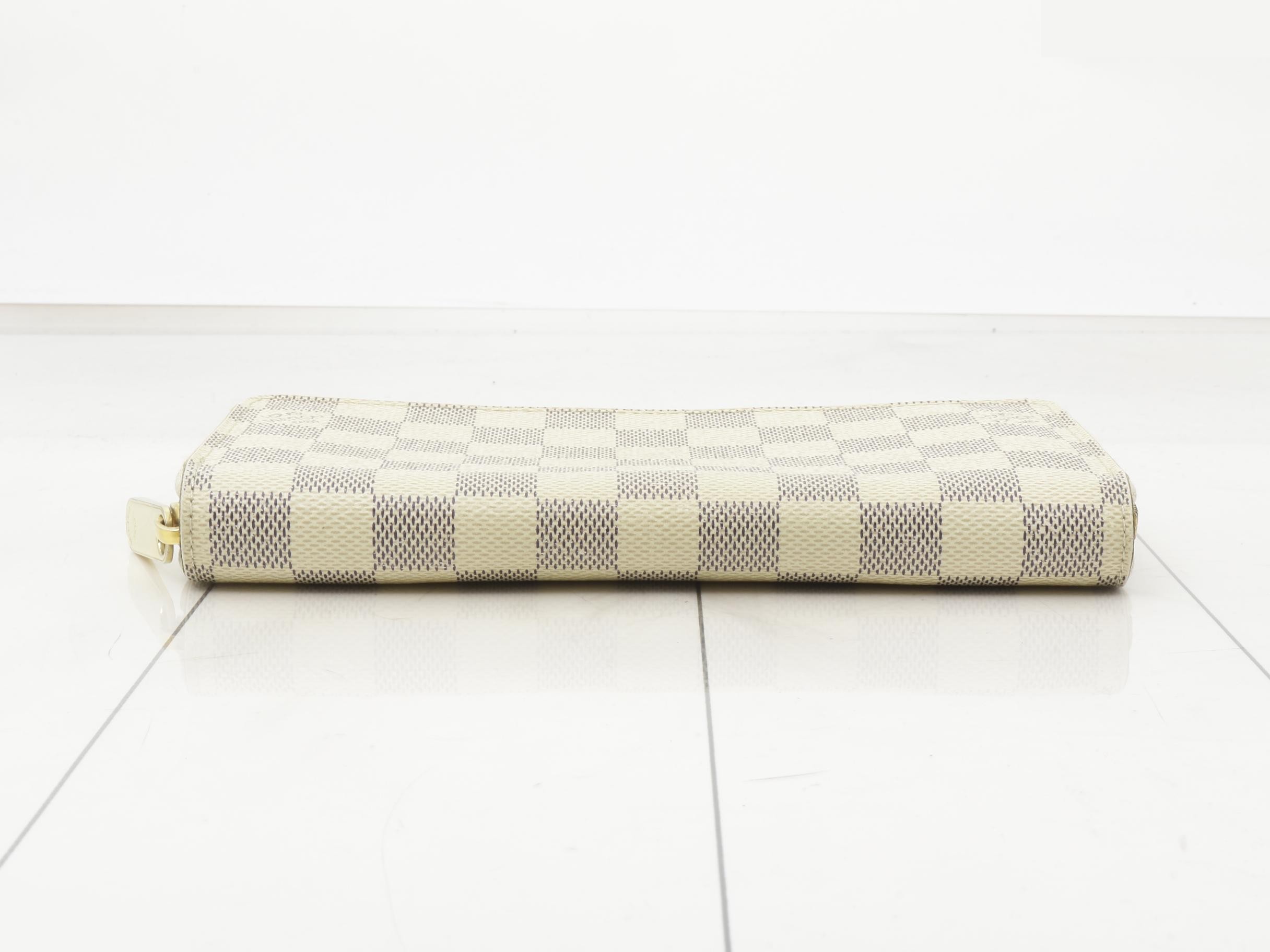 Zippy Wallet — view 4