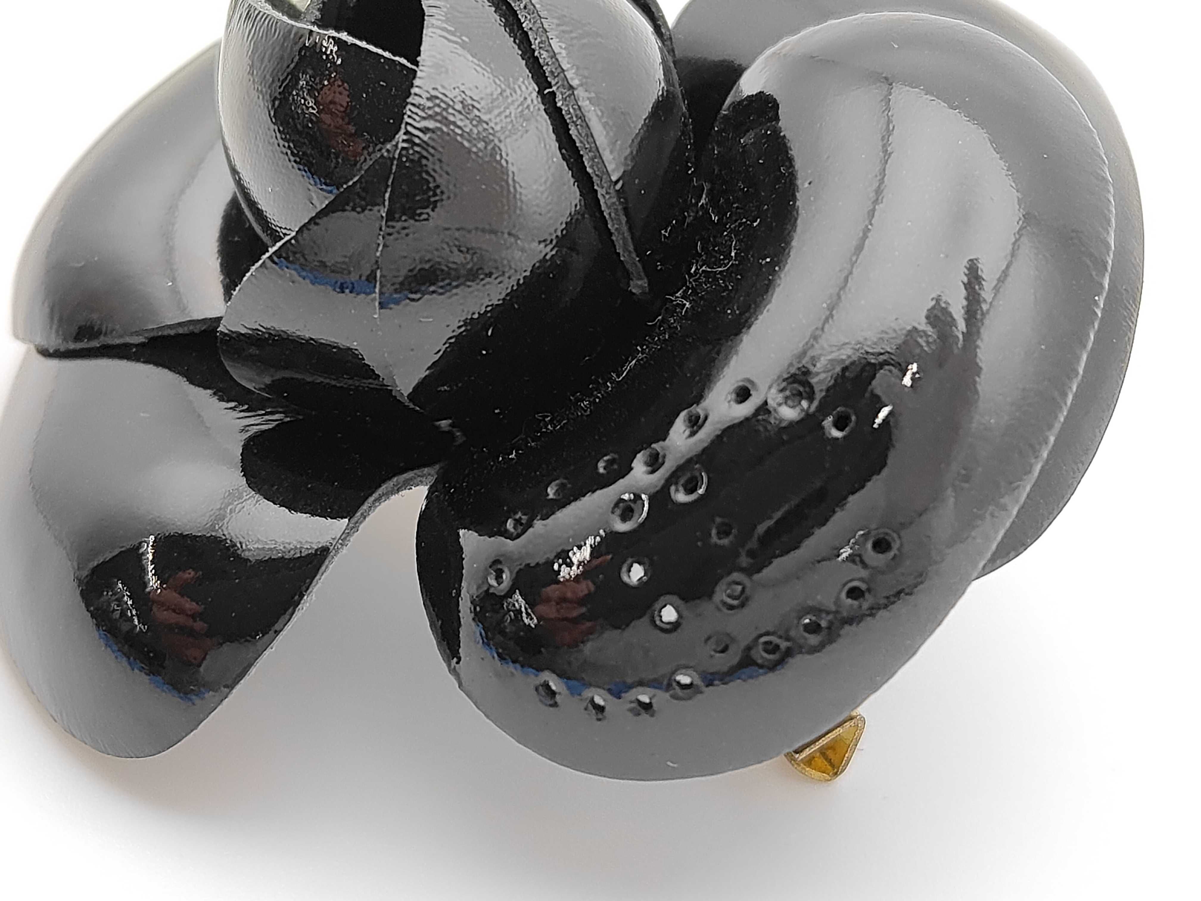 Camellia / Brooch — view 4
