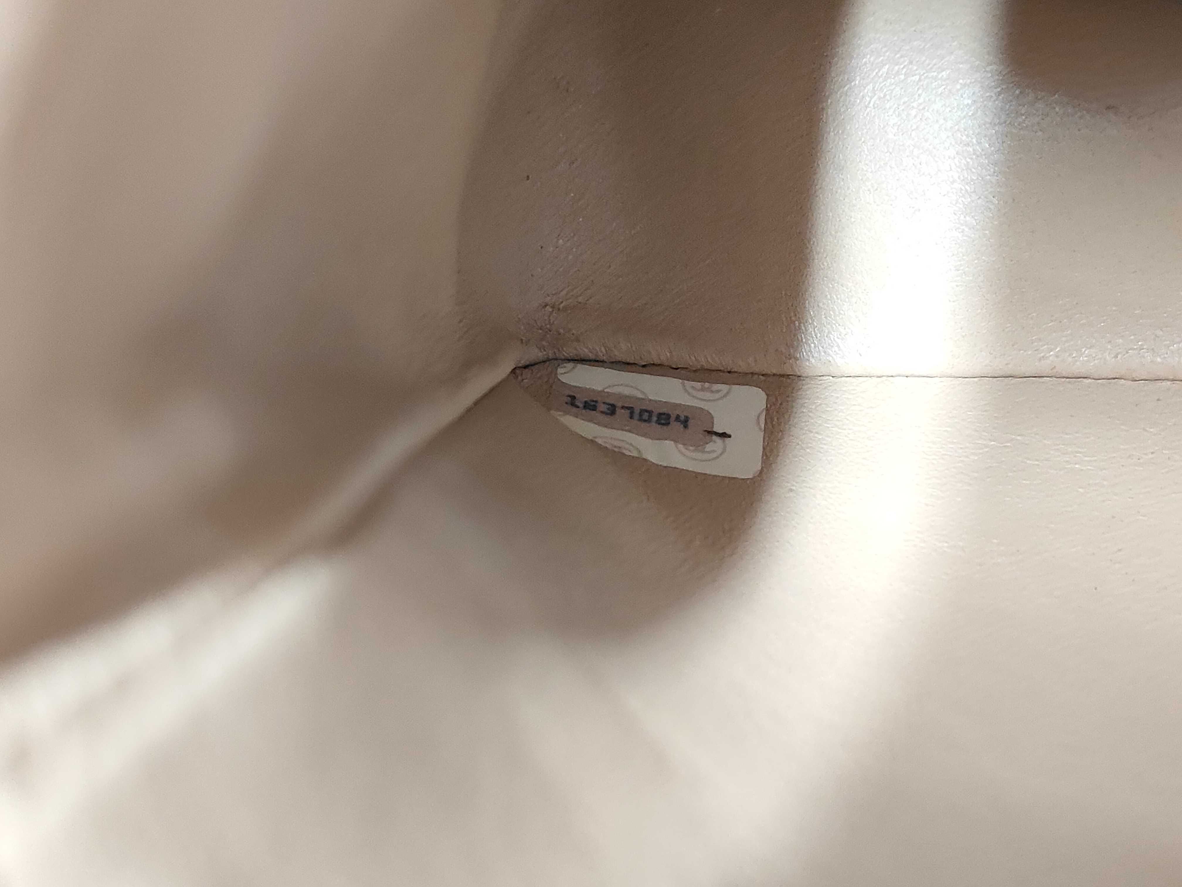 Matelassé Chain Shoulder Bag — view 11
