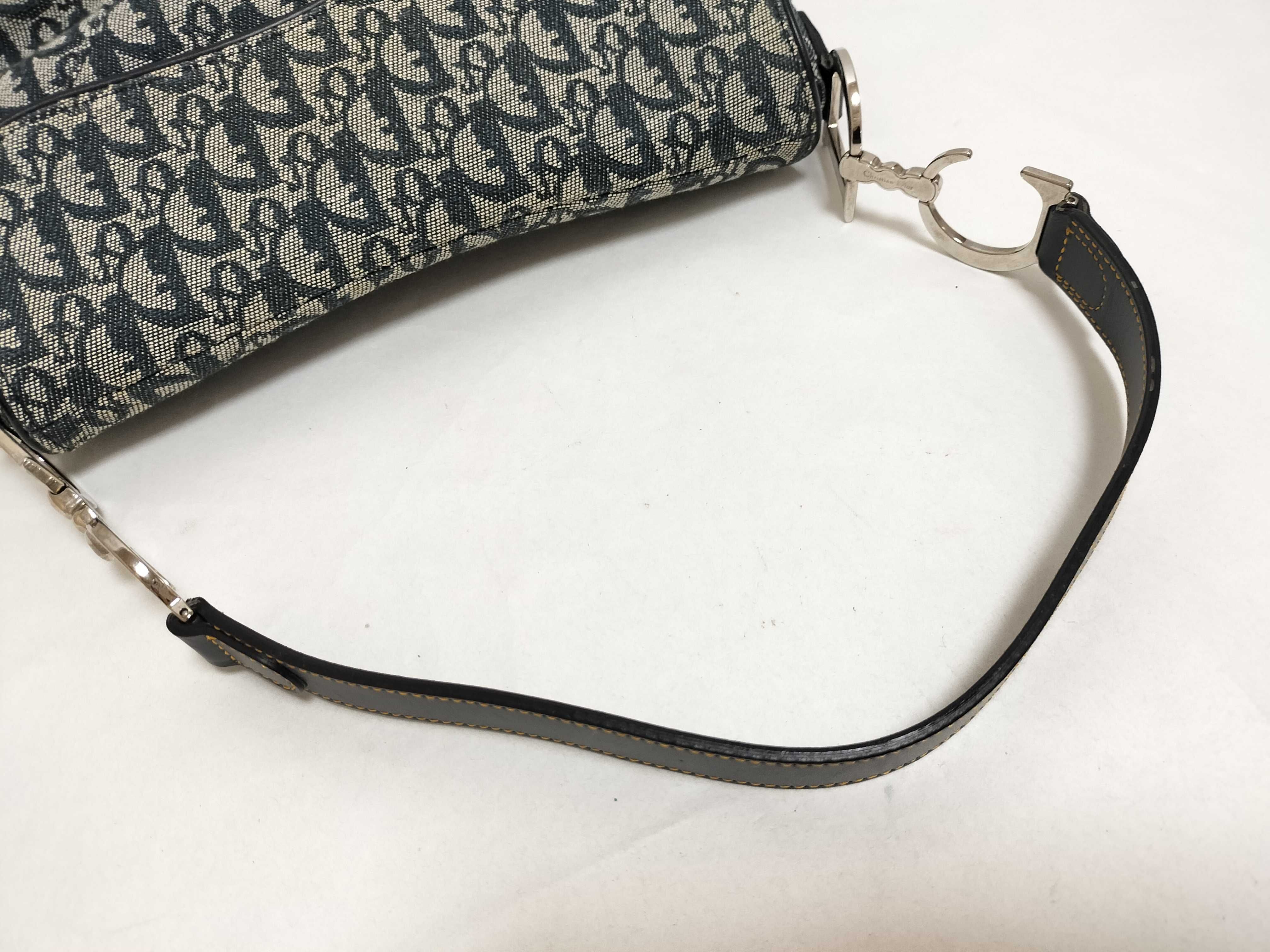 Trotter Dior D-shaped hardware shoulder bag — view 3