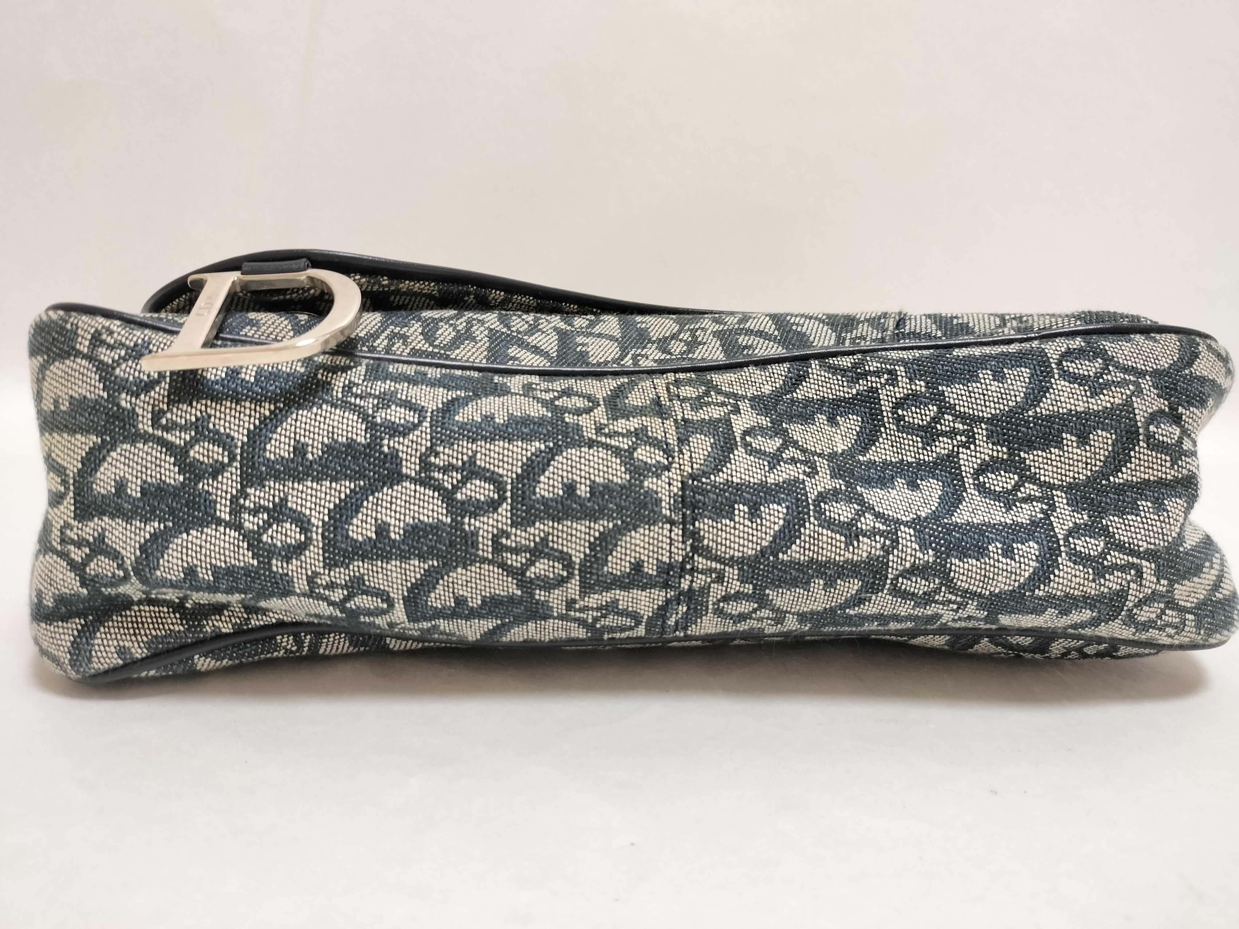 Trotter Dior D-shaped hardware shoulder bag — view 7